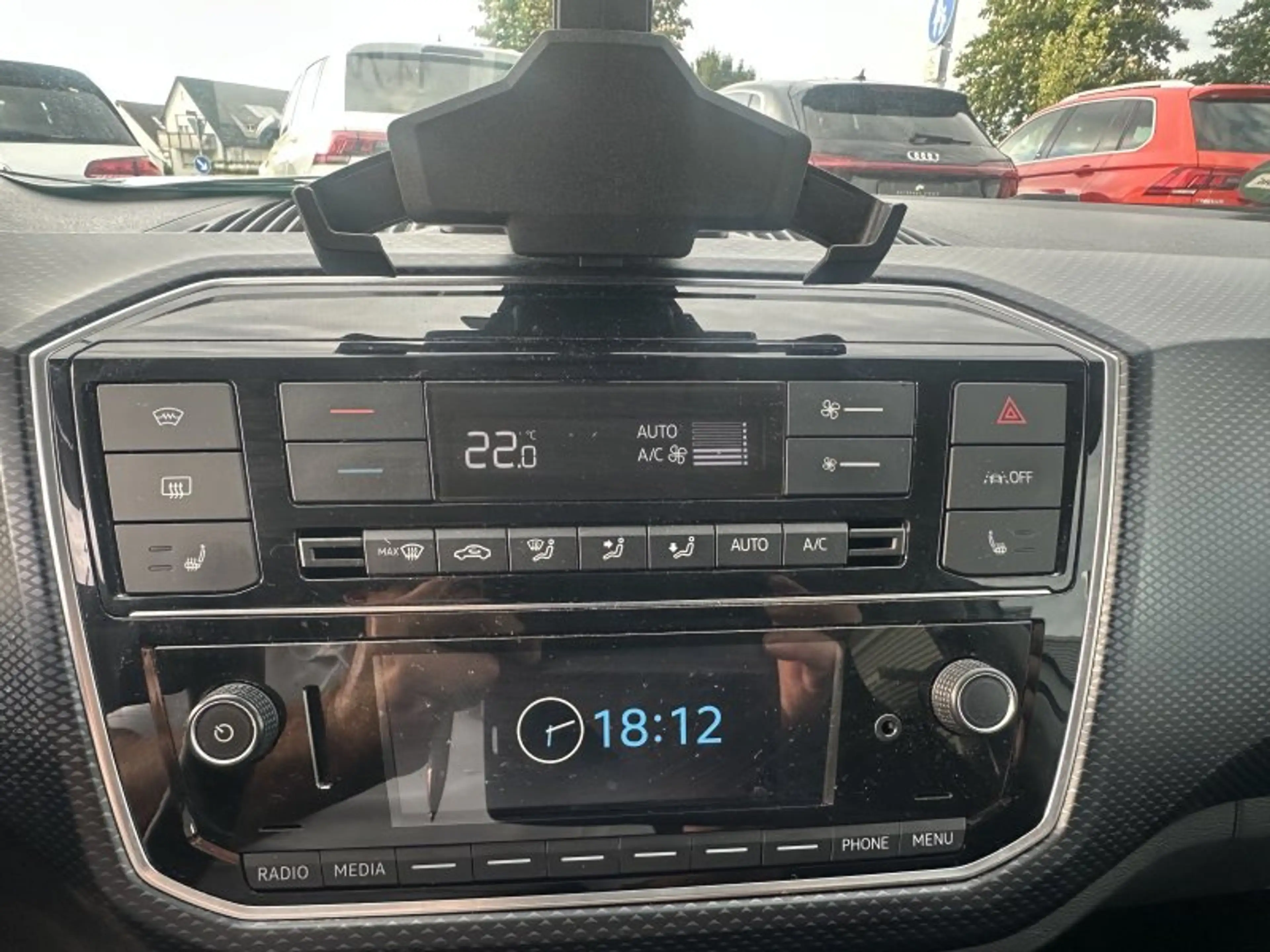 Volkswagen e-up! United CCS Kamera Tempomat Sitzheizung ALU — photo 11
