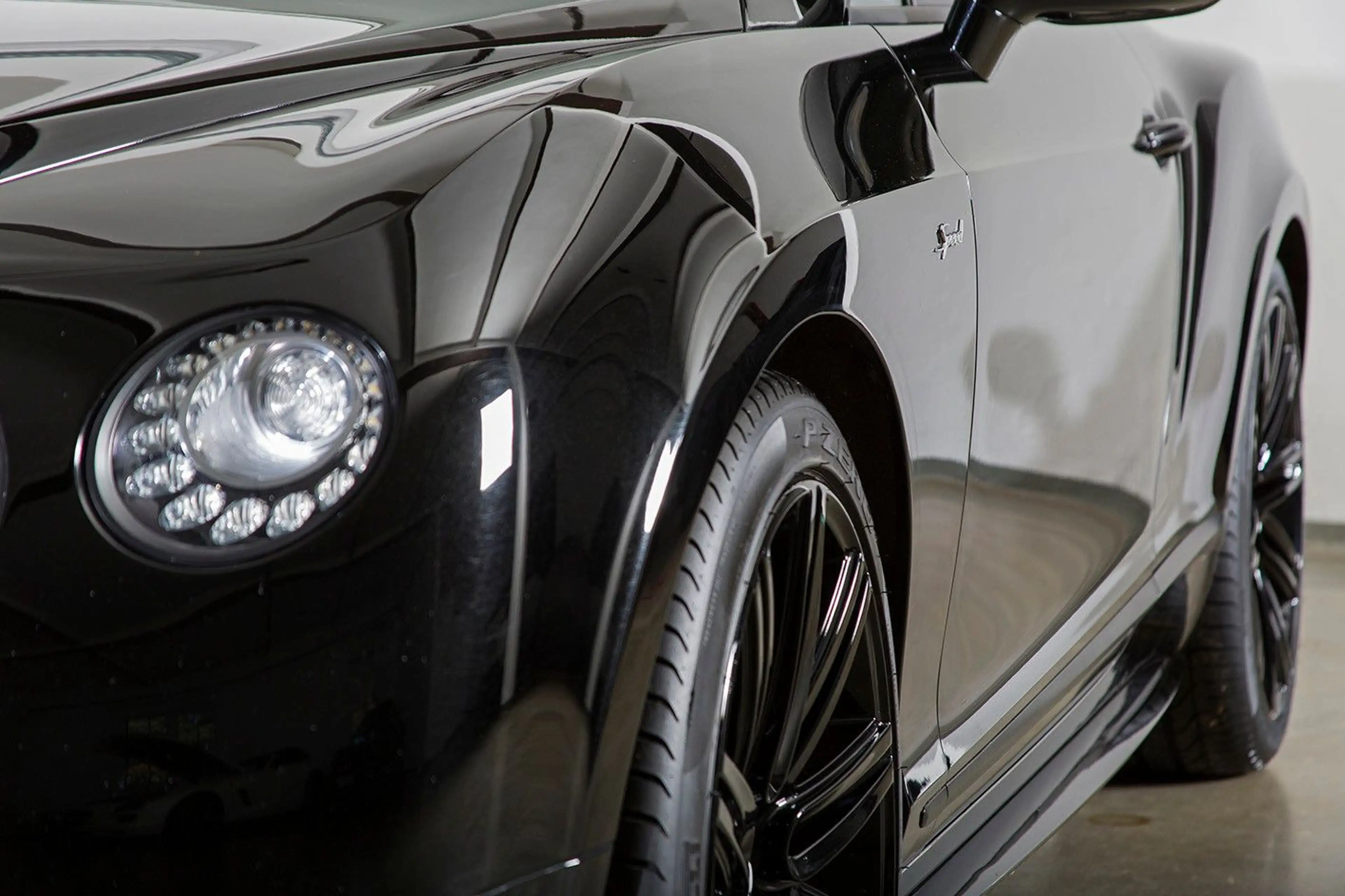 Bentley Continental GTC Speed W12, sehr gepflegt, 467 KW — photo 8