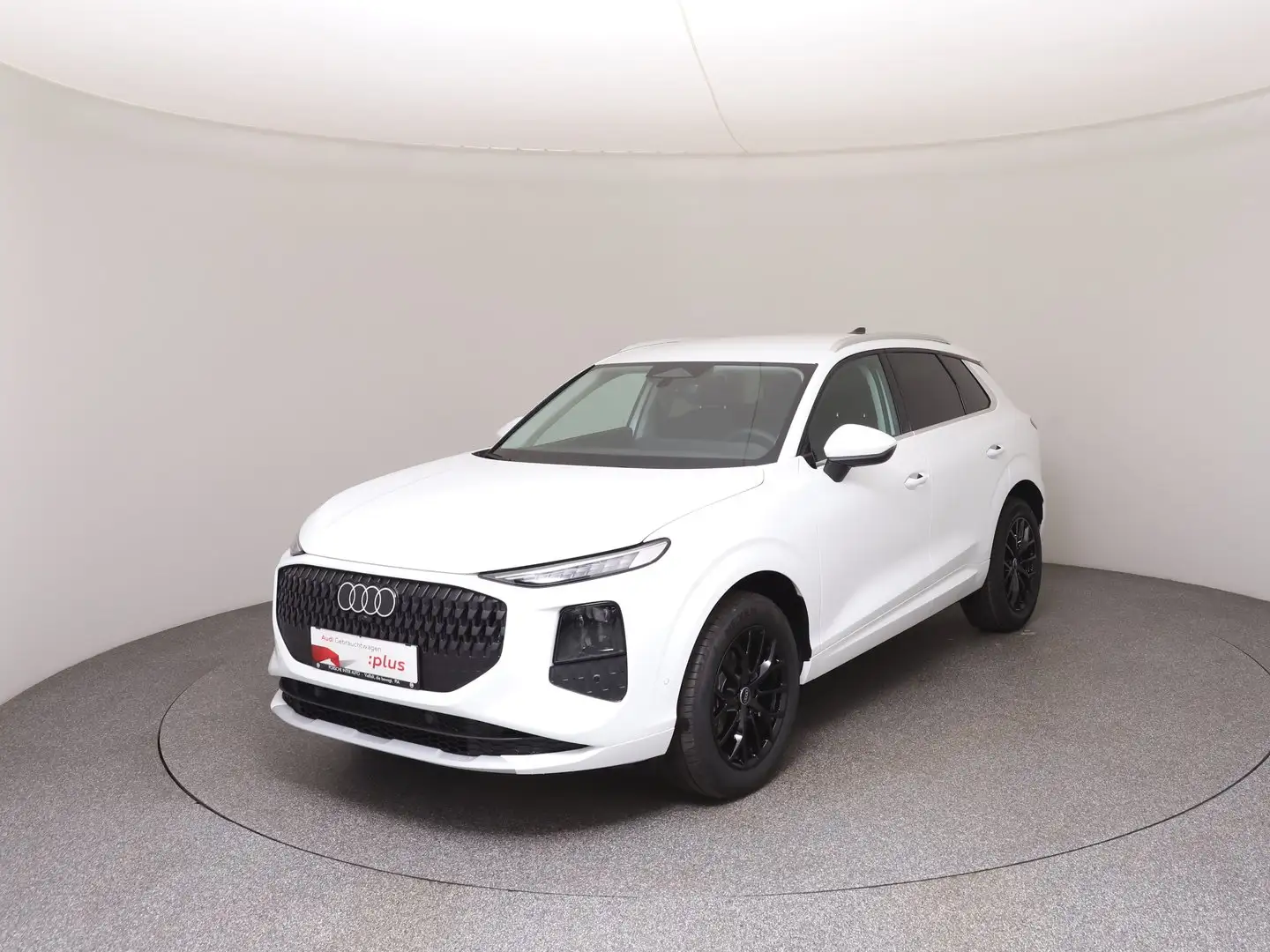 Audi Q3 TFSI 110 kW  intense Weiß - 1
