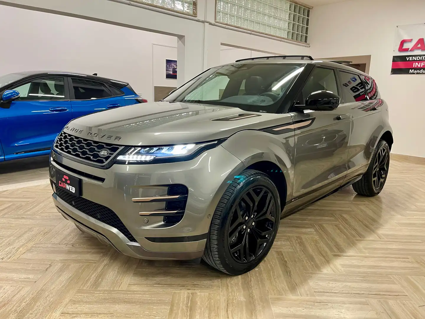 Land Rover Range Rover Evoque 2.0D AWD R-DYNAMIC MHEV SE 163CV ANNO 2022 Grijs - 1
