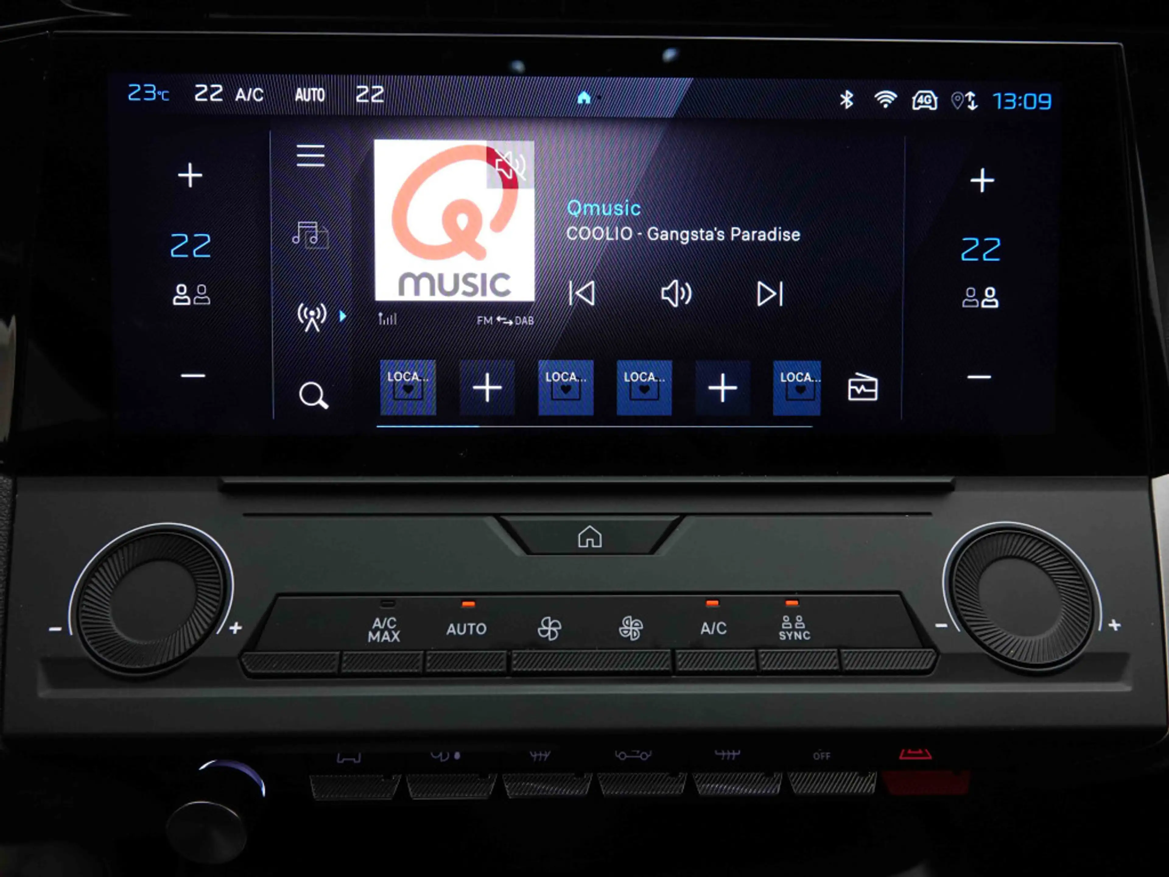 Peugeot 408 PHEV 225 | EV Range 60km | Allure | GPS | LED | Keyless | Camera — photo 10