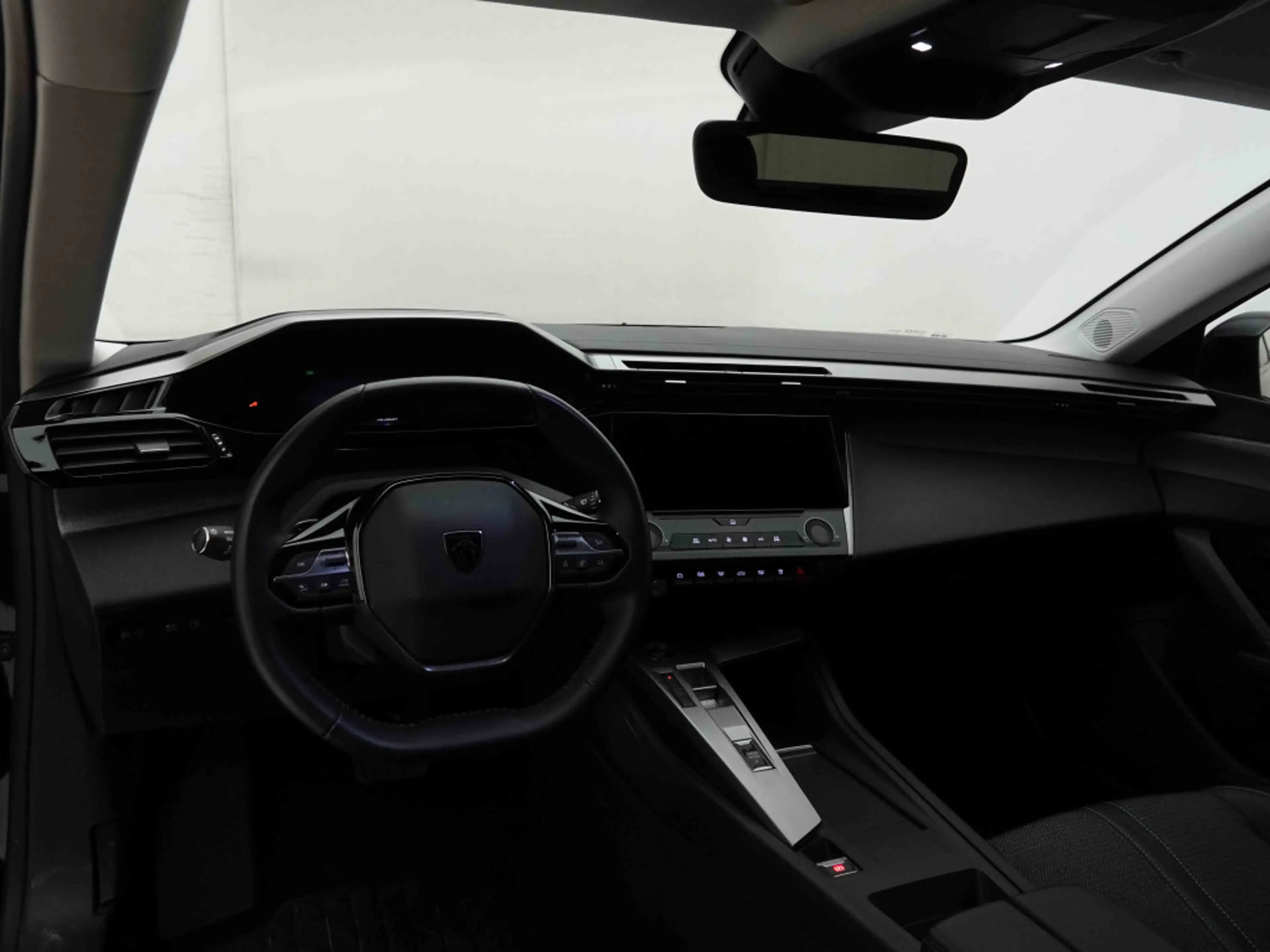 Peugeot 408 PHEV 225 | EV Range 60km | Allure | GPS | LED | Keyless | Camera — photo 8