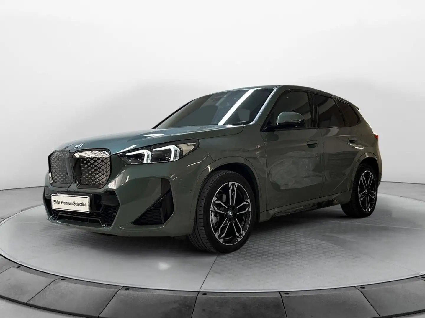 BMW iX1 eDrive20 Msport Verde - 1