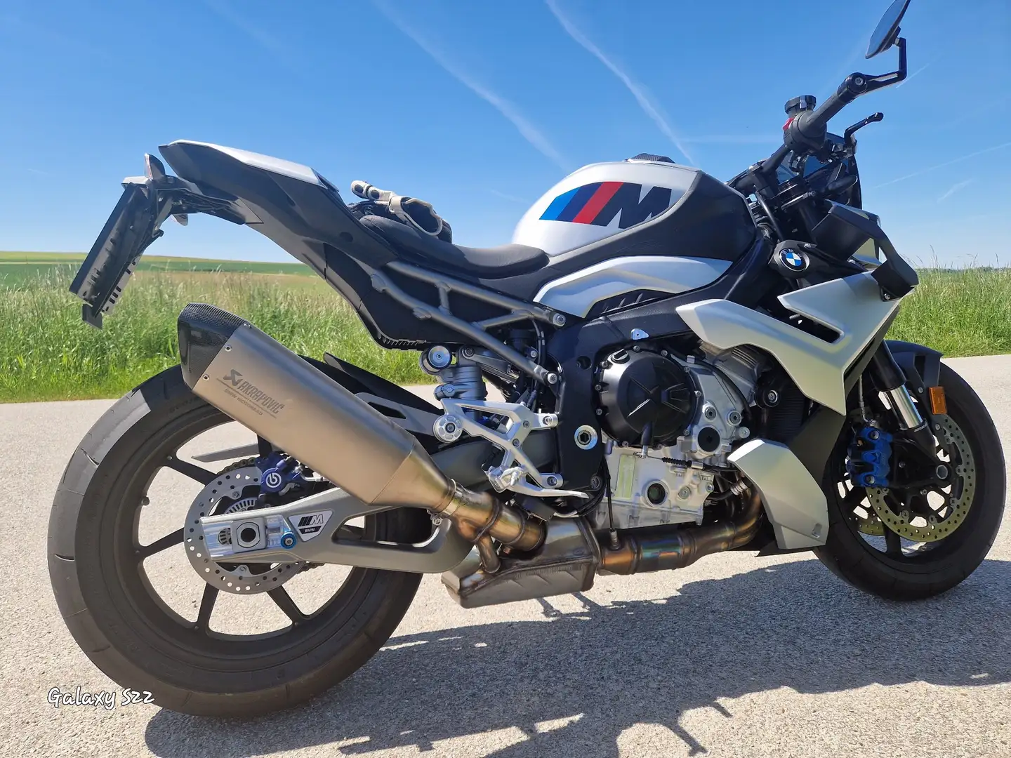 BMW M 1000 R Argintiu - 1