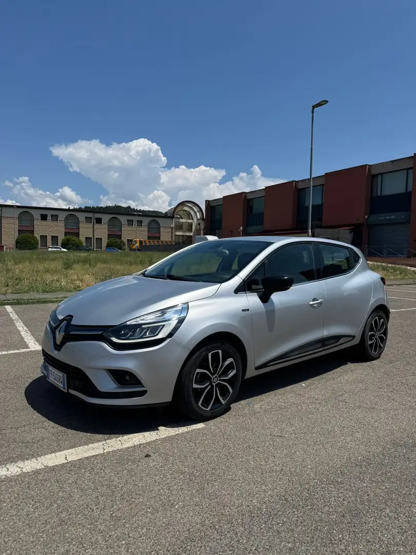Renault Clio Energy dCi 90 Start & Stop EDC INITIALE PARIS - 2