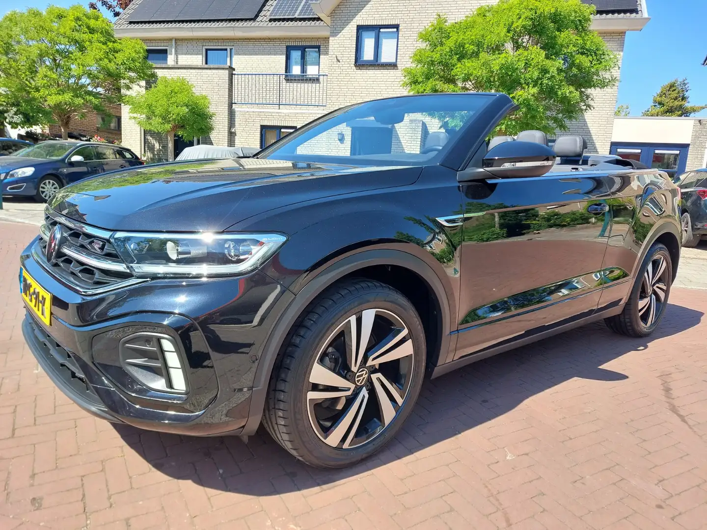 Volkswagen T-Roc R-line Garantie mogelijk t/m 2032 Negro - 1