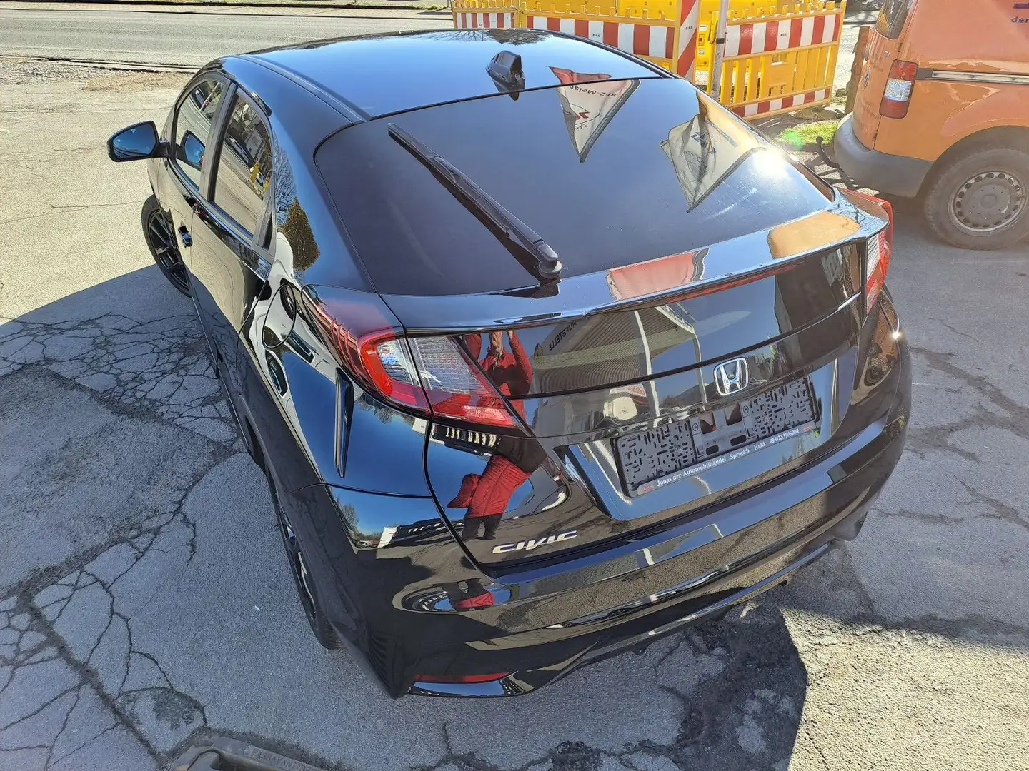 Honda Civic Lim. 5-trg. 1.8 Sport *Kam*Navi*SHZ*DAB* Schwarz - 2