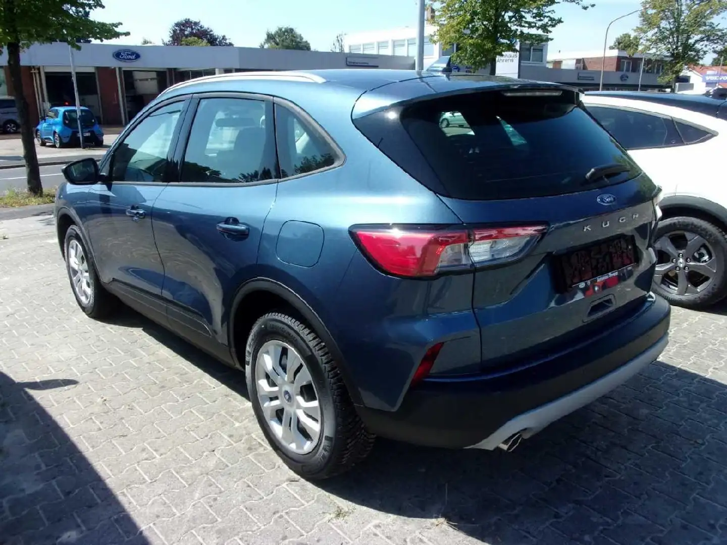 Ford Kuga Cool & Connect Blau - 2