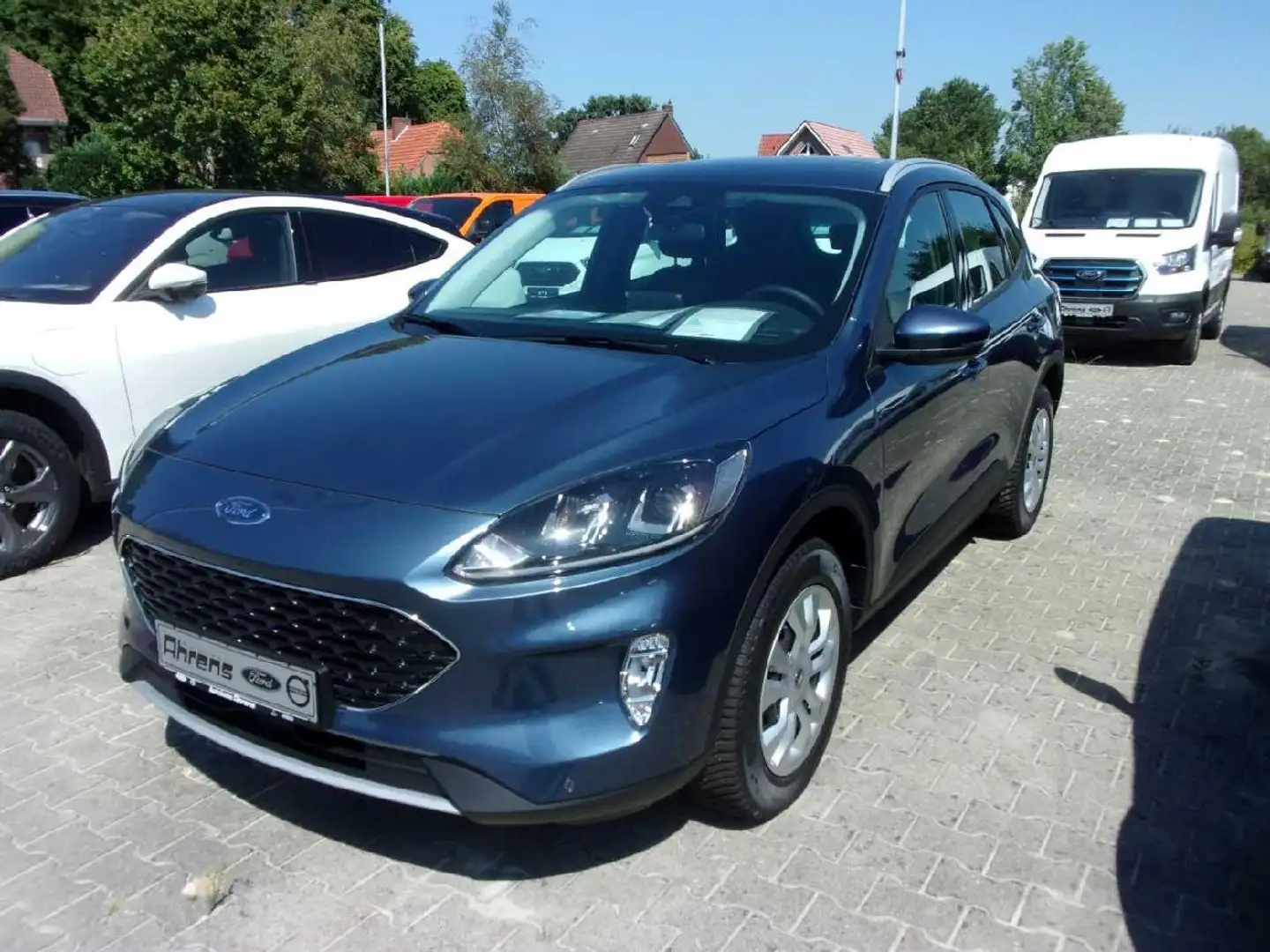 Ford Kuga Cool & Connect Blau - 1