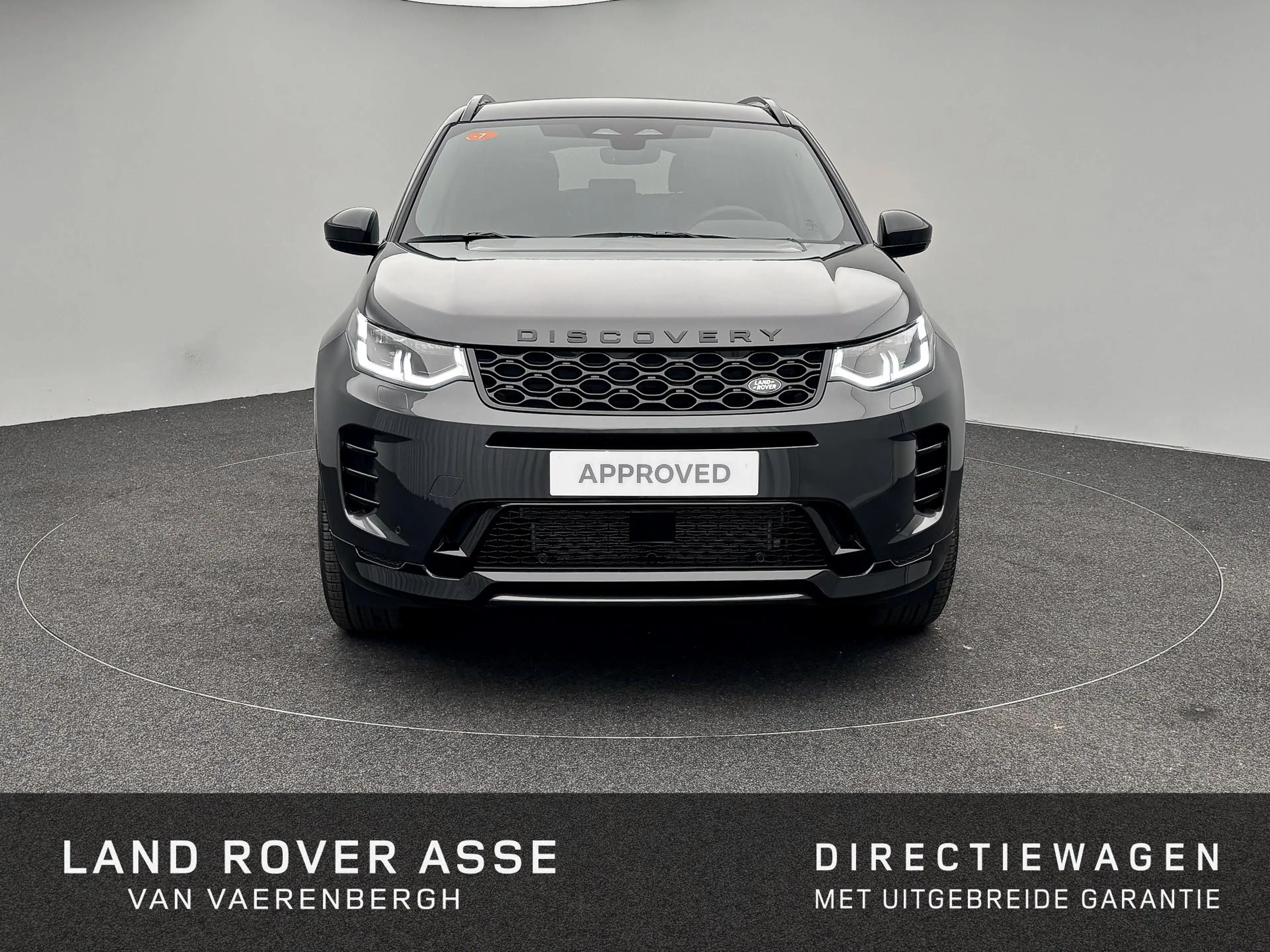 Land Rover Discovery Sport P270e Dynamic SE AWD — photo 8
