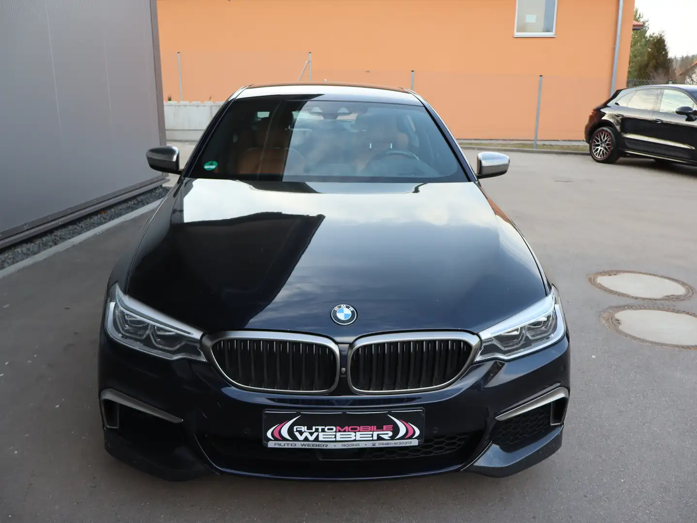 BMW M550 i xDrive Aut. *BUSINESS-PAKET*LEDER*DISPLAY*360* Schwarz - 2