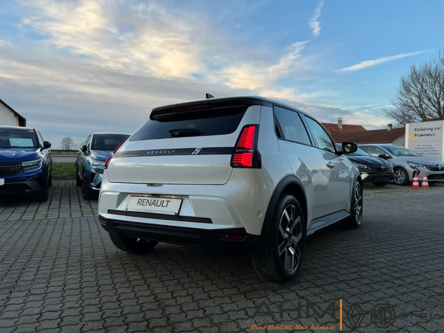 Renault R 5 100% Electric TECHNO 150 Comfort Range CCS Blanc - 2