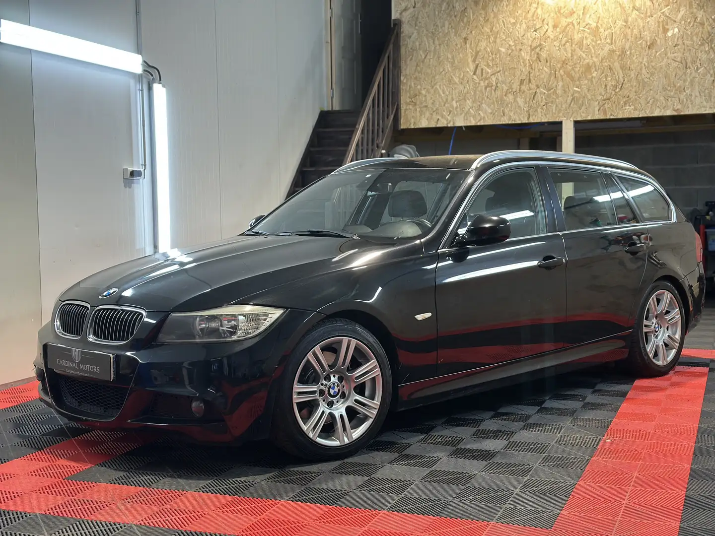 BMW 325 Touring 325d 204 ch Sport Design A - 1
