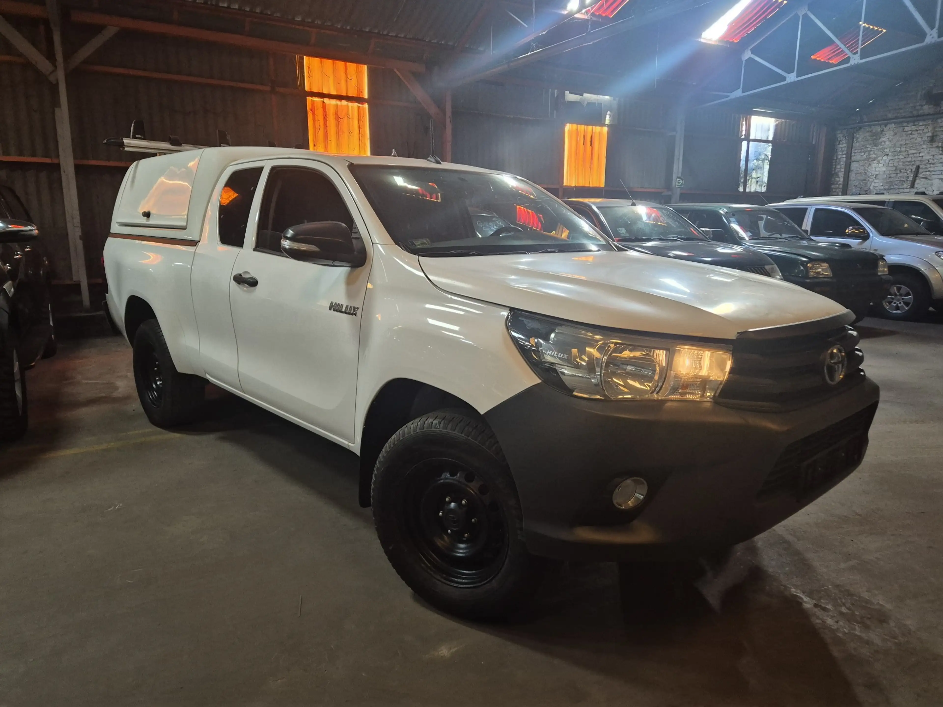 Toyota Hilux 2.4 D-4D 4WD Xtra Cab