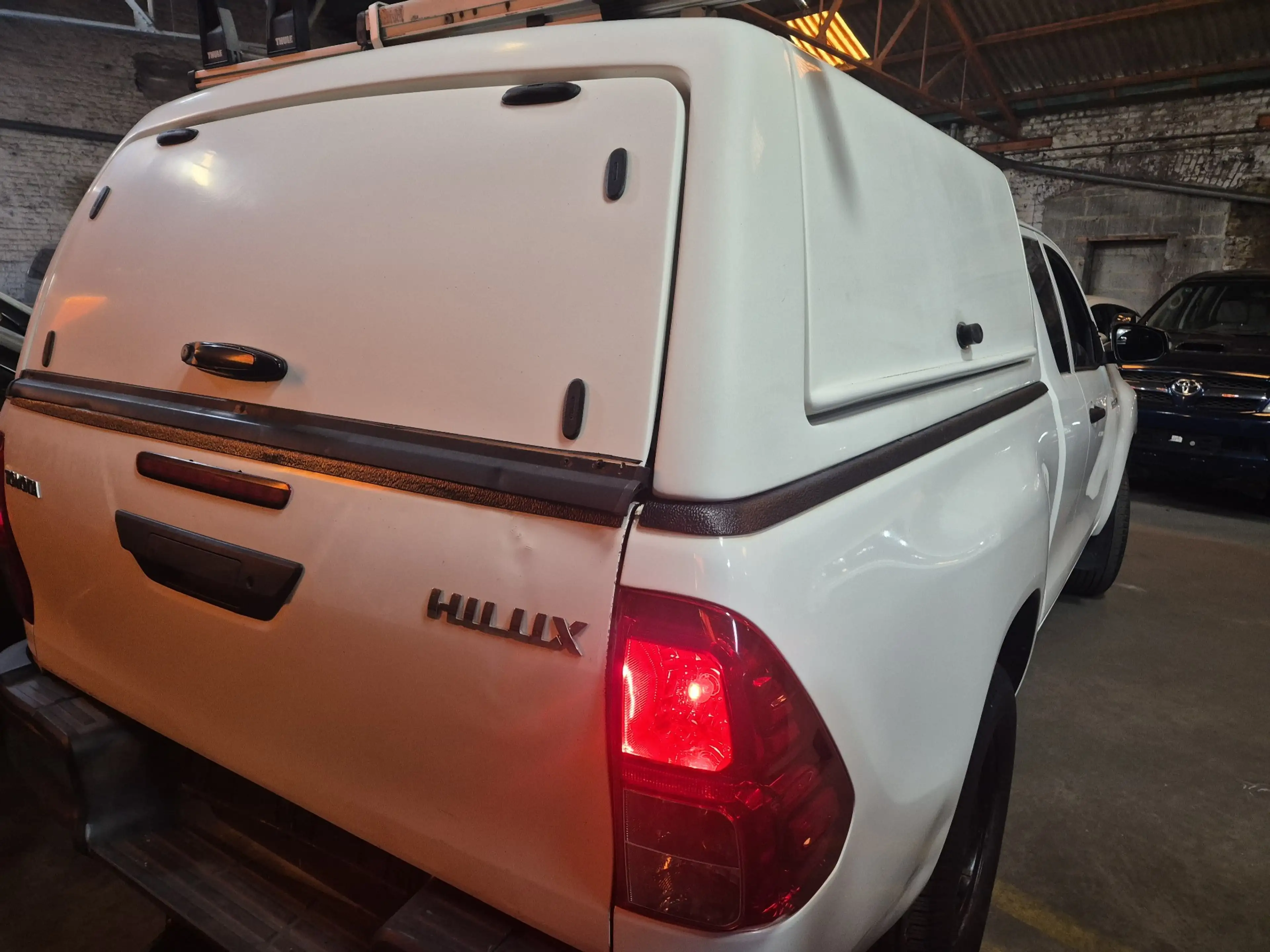 Toyota Hilux 2.4 D-4D 4WD Xtra Cab — photo 4