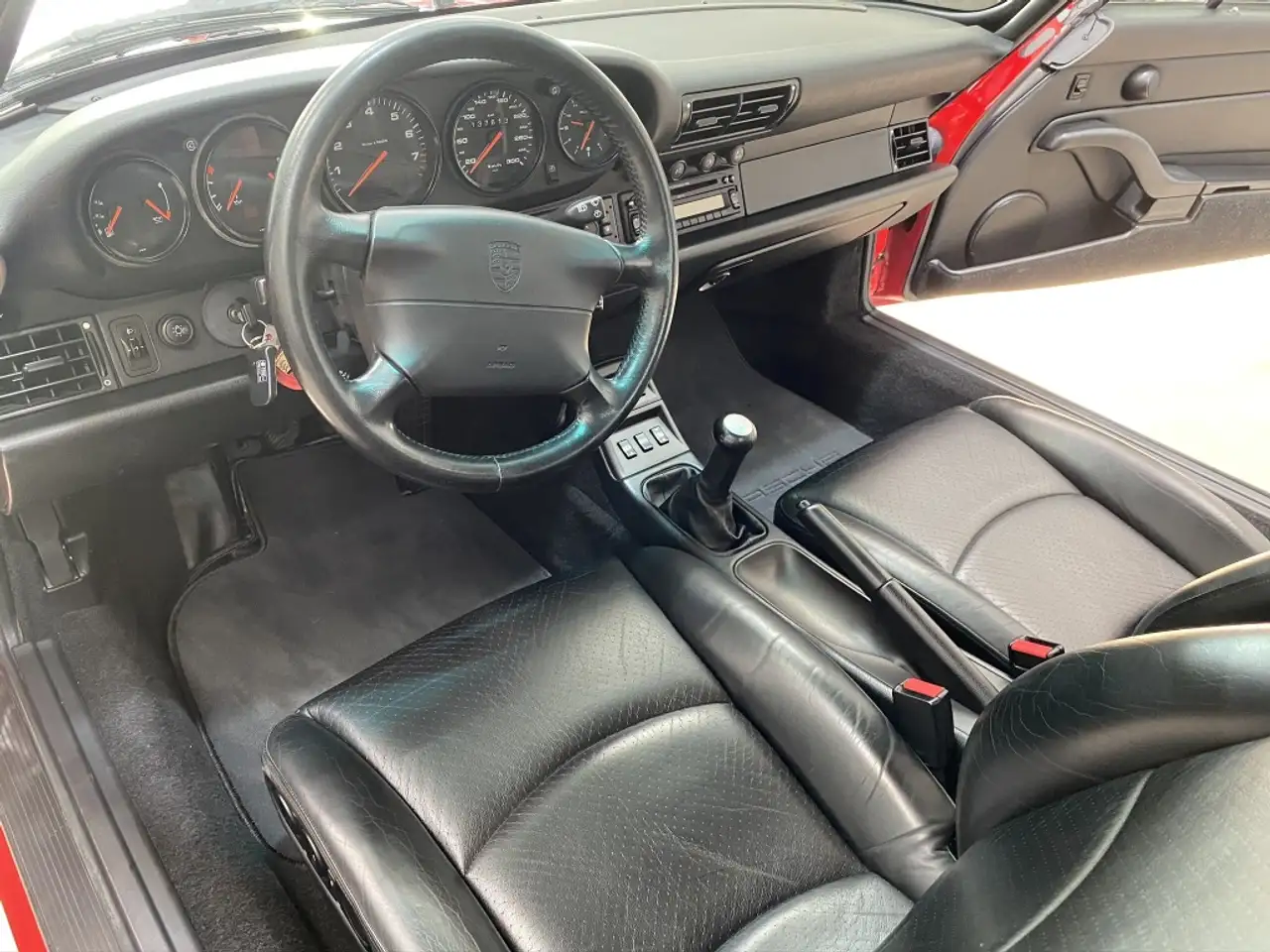Porsche 993 Carrera 4 Coupé, foto 7