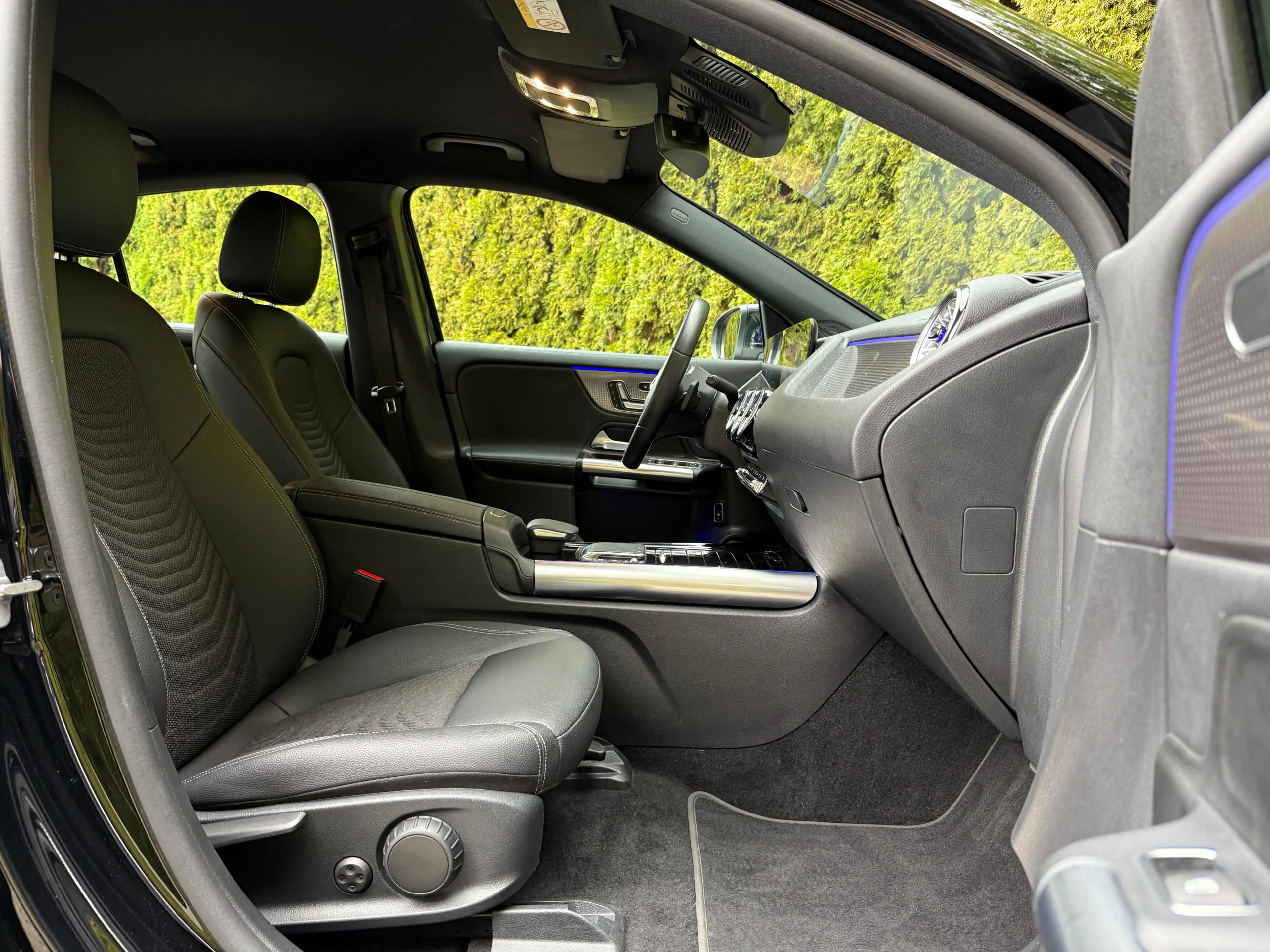 Mercedes-Benz EQA 250+ WÄPU+DC+LED+NAV+KAM+DIST+AMBI+MEMO+MBUX — photo 12