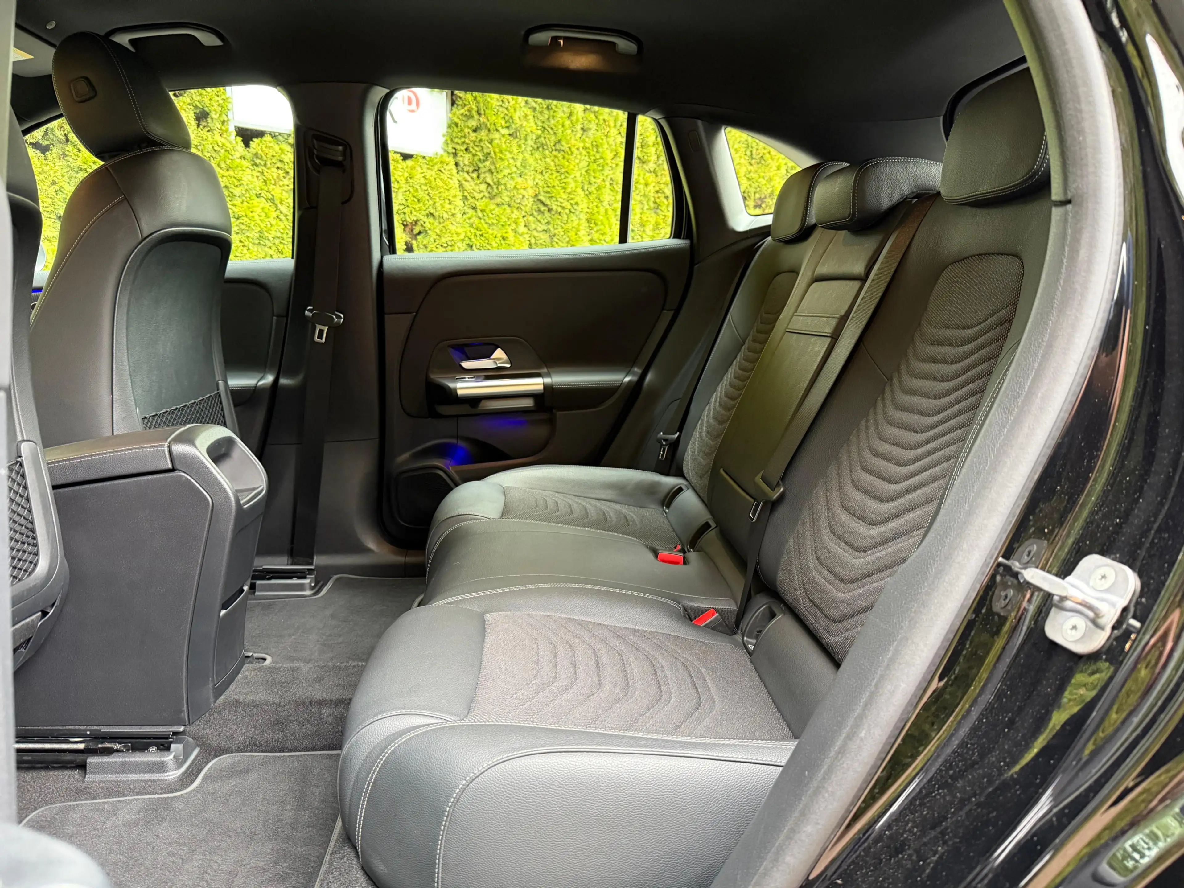 Mercedes-Benz EQA 250+ WÄPU+DC+LED+NAV+KAM+DIST+AMBI+MEMO+MBUX — photo 10
