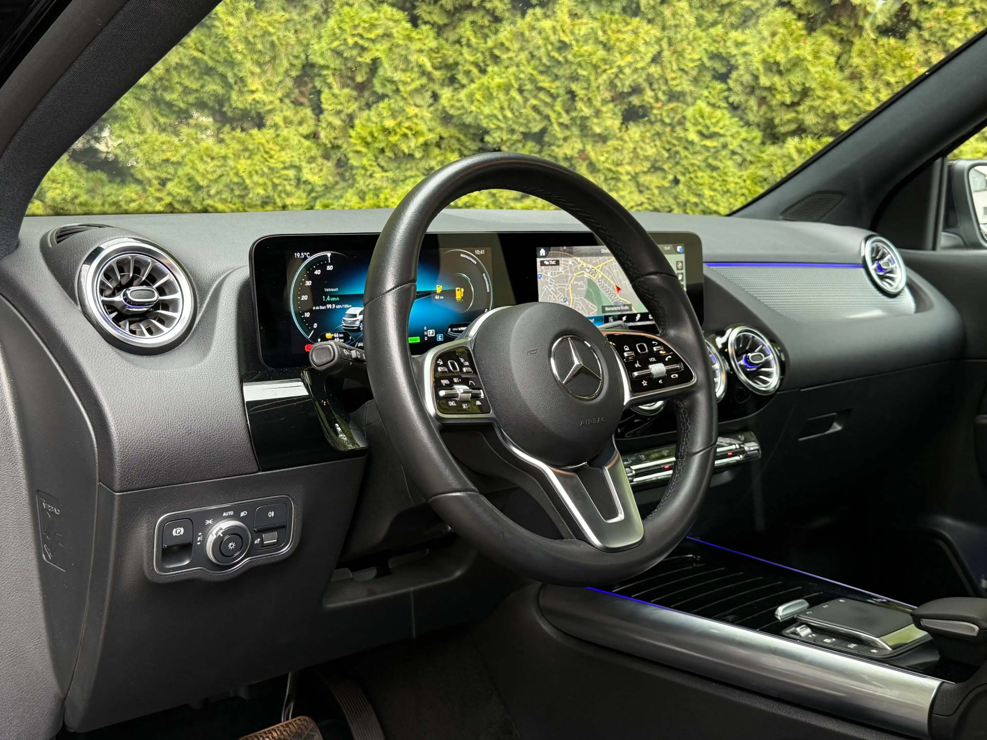 Mercedes-Benz EQA 250+ WÄPU+DC+LED+NAV+KAM+DIST+AMBI+MEMO+MBUX — photo 13