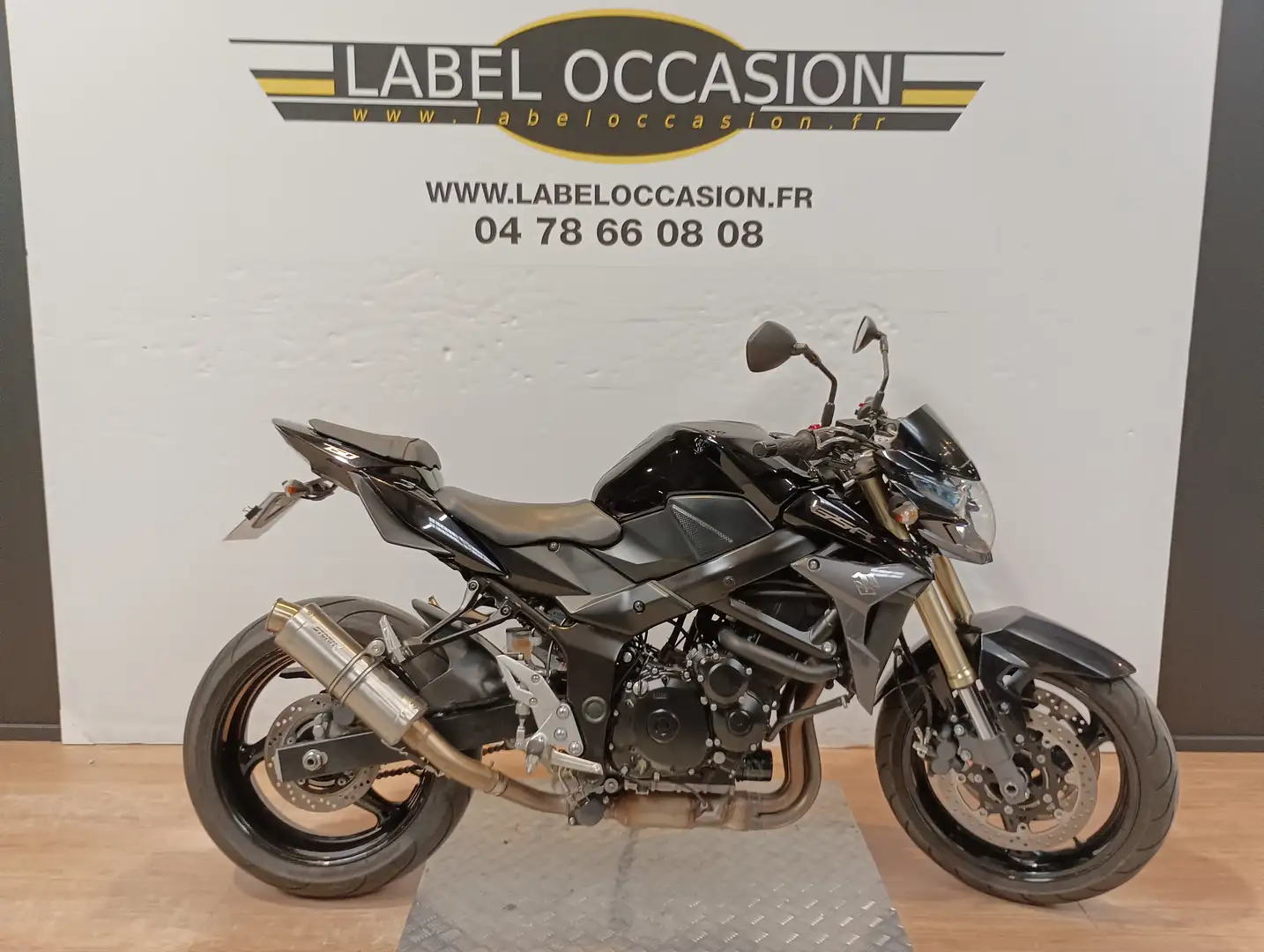 Suzuki GSR 750 Noir - 1