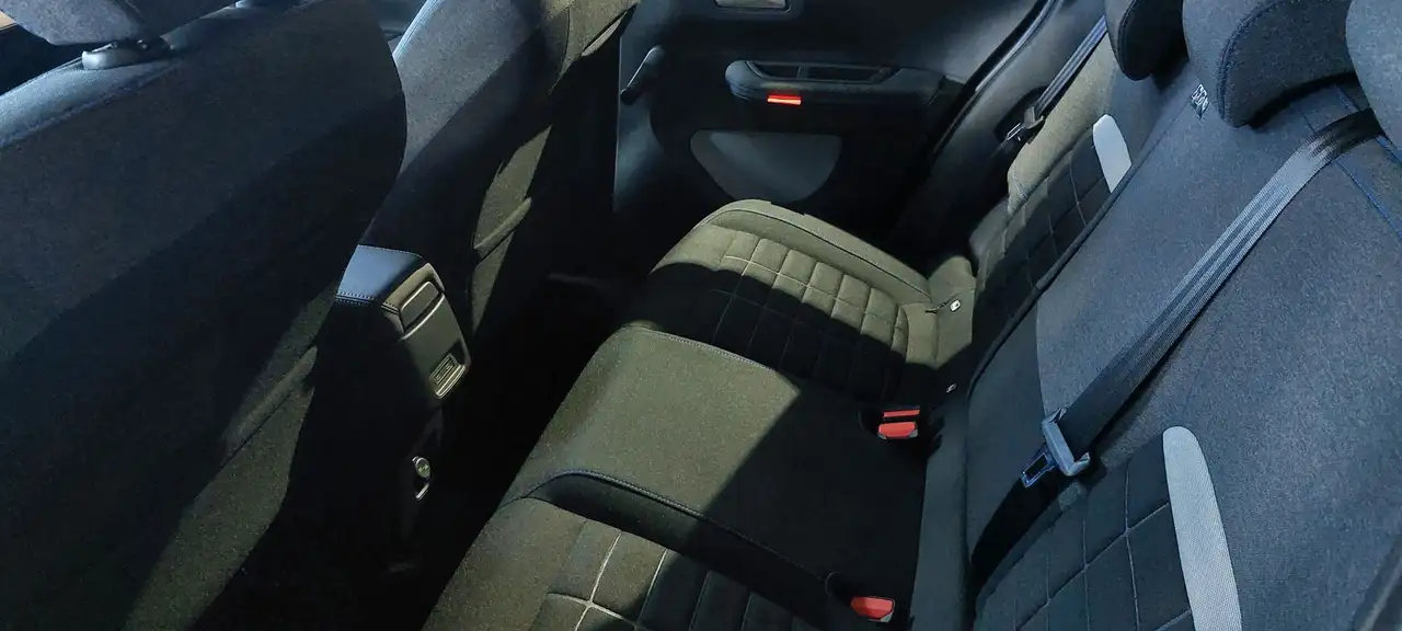 Citroen C3 Nuova Hybrid 110 cv Automatico - PLUS 11