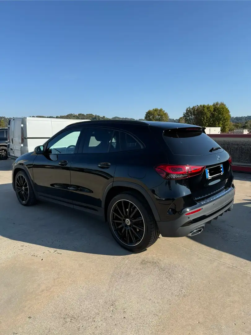 Mercedes-Benz GLA 180 d Premium auto - 2