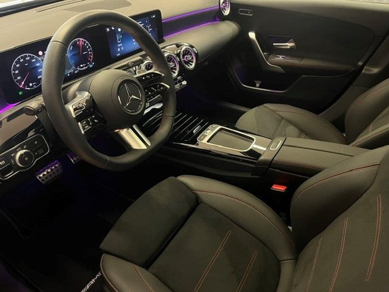 Mercedes-Benz A 250 e AMG-Line Panorama Distronic Keyless Go — photo 3