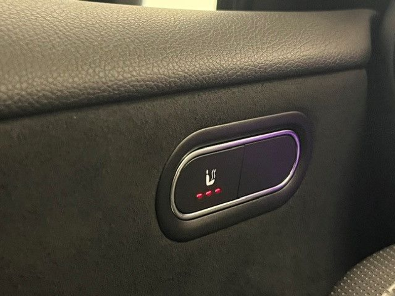 Mercedes-Benz A 250 e AMG-Line Panorama Distronic Keyless Go — photo 9