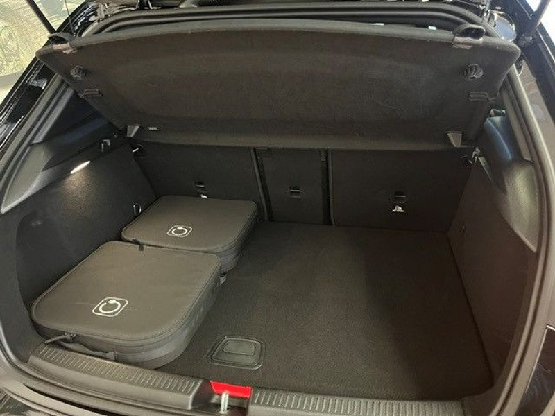 Mercedes-Benz A 250 e AMG-Line Panorama Distronic Keyless Go — photo 12