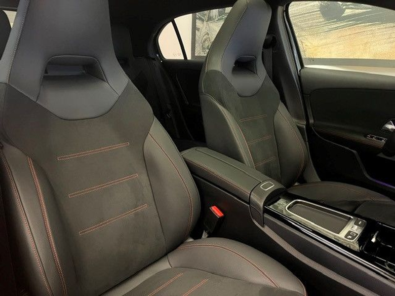 Mercedes-Benz A 250 e AMG-Line Panorama Distronic Keyless Go — photo 10