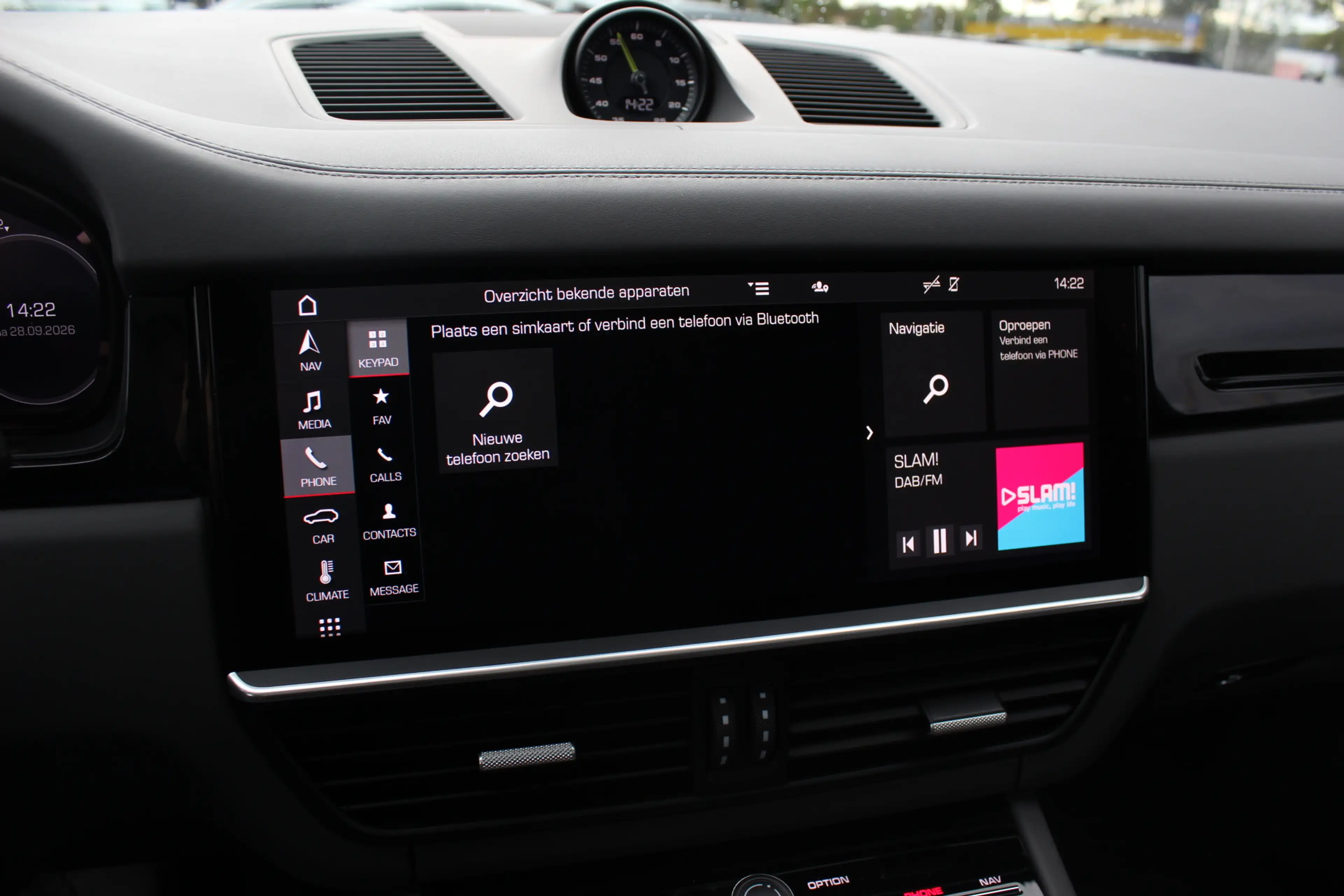Porsche Cayenne Coupé 3.0 E-Hybrid / Trekhaak / Panoramadak / 360C — photo 23