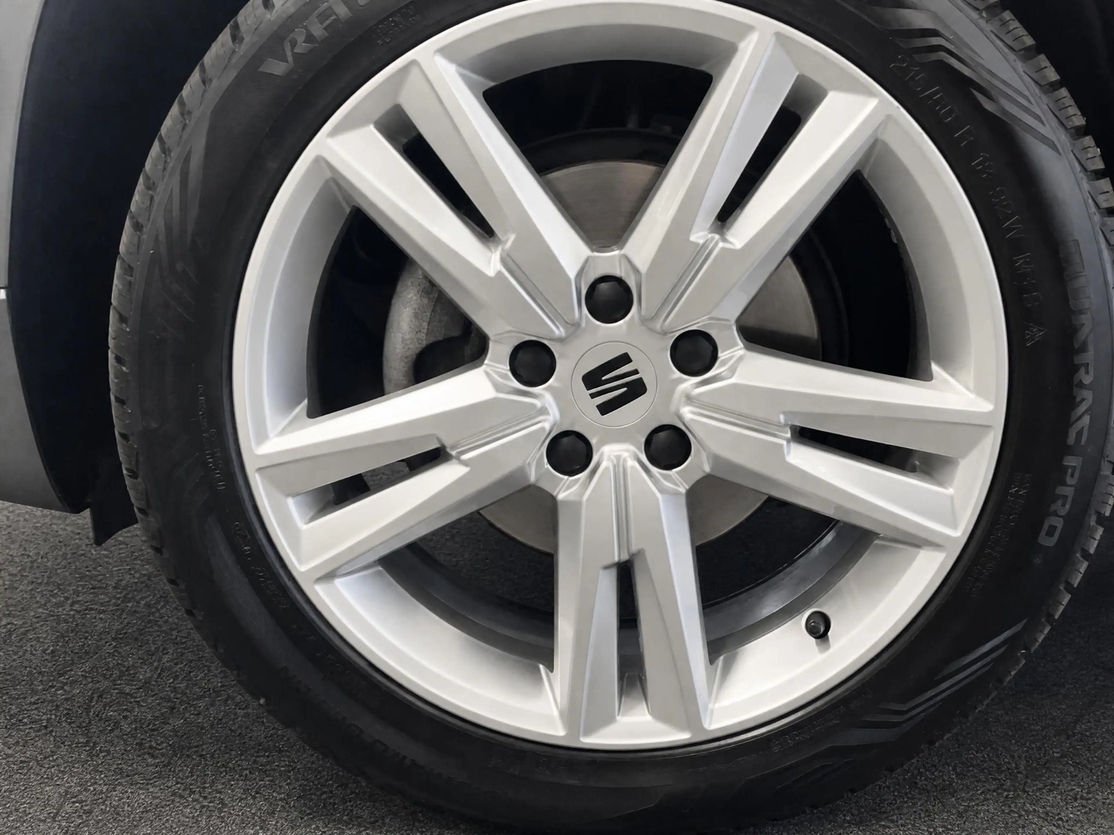 SEAT Ateca 1.5 TSI 150pk DSG FR Business Intense · Camera · W — photo 8