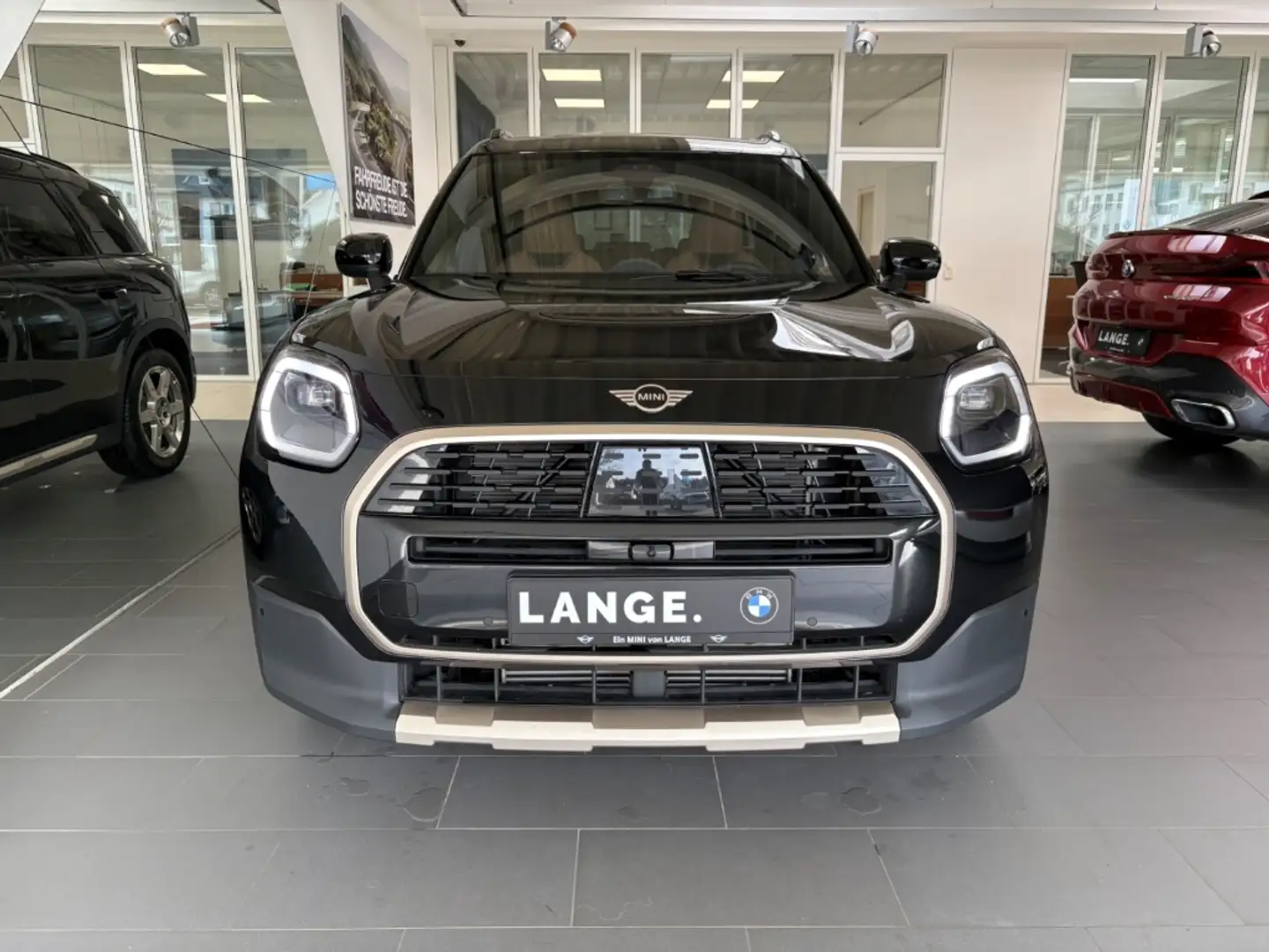 MINI Cooper Countryman XL Paket Pano CarPlay AHK HUD LED Schwarz - 2