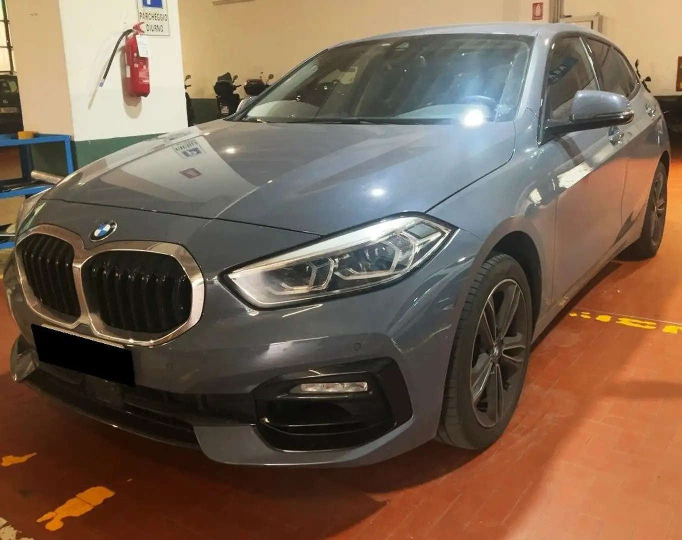 BMW 118 118i Sport 140cv auto Gris - 1