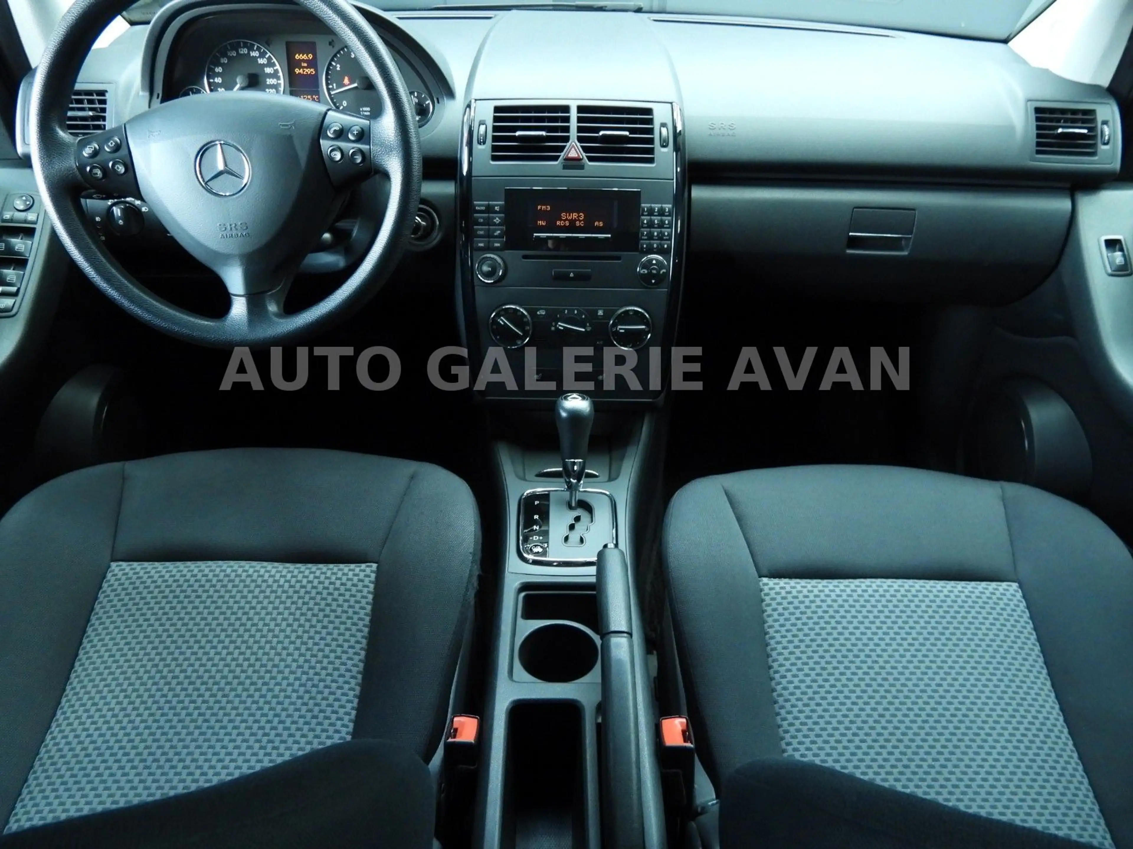 Mercedes-Benz A 150 — photo 14
