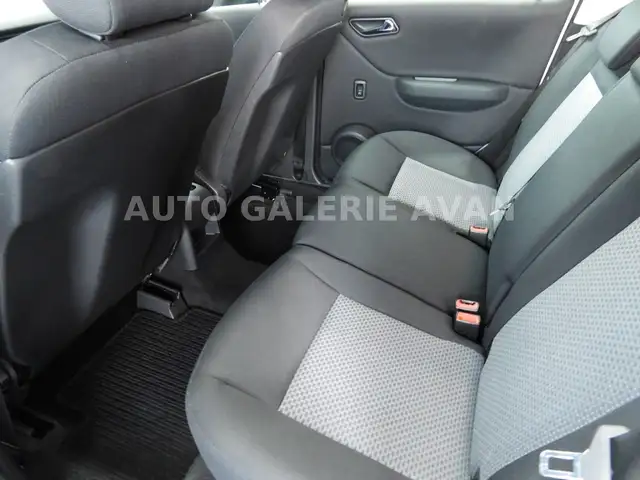 Mercedes-Benz A-Class view 21