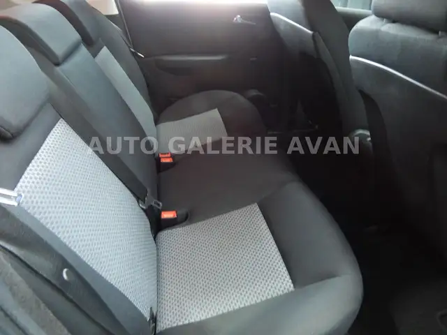 Mercedes-Benz A-Class view 22