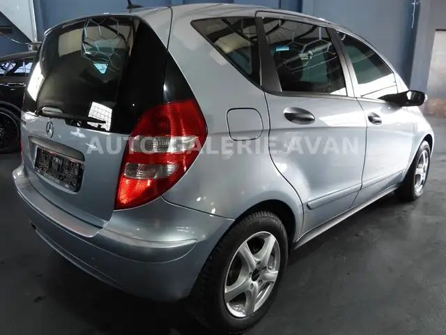 Mercedes-Benz A-Class view 4