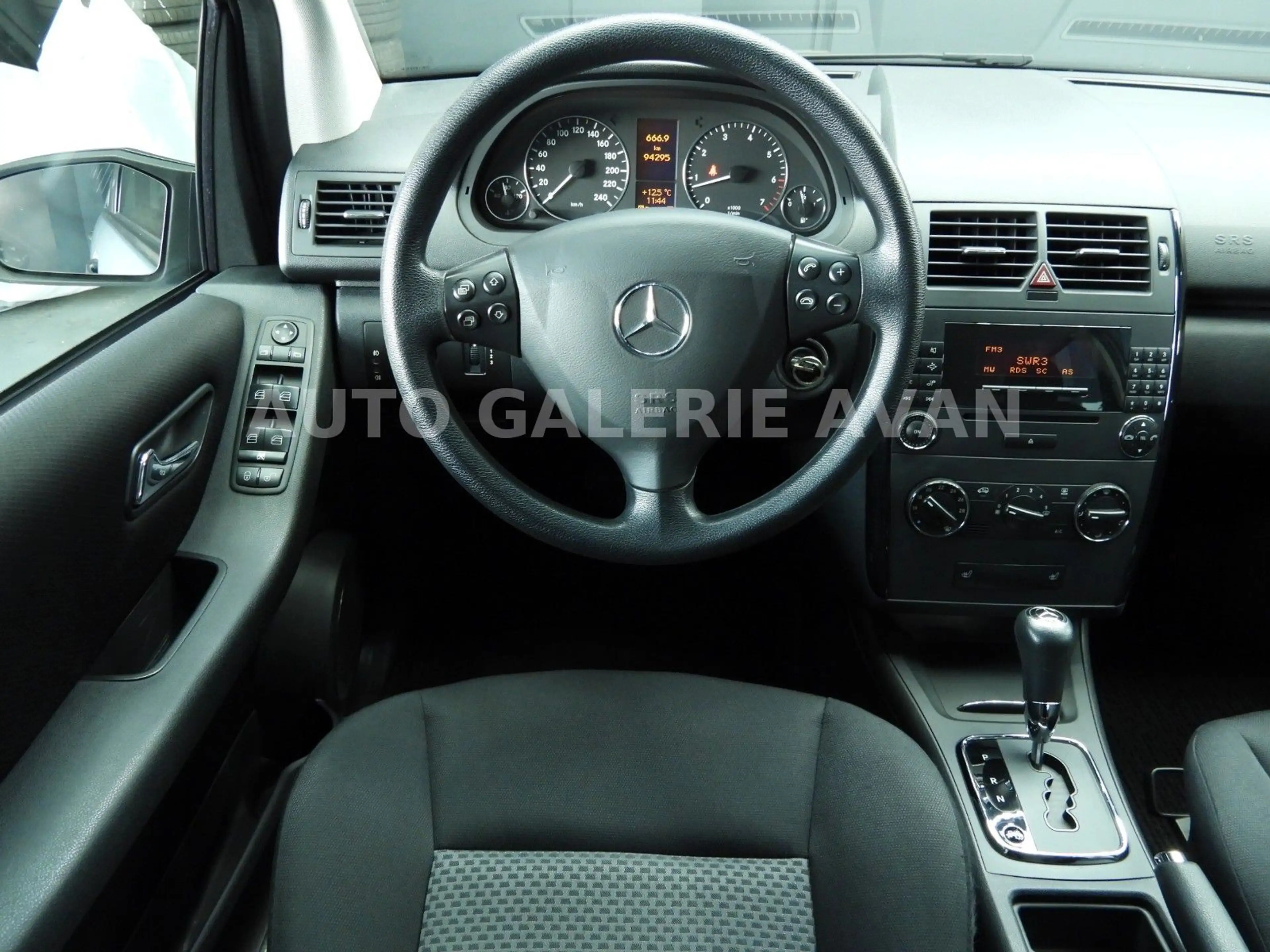 Mercedes-Benz A 150 — photo 13