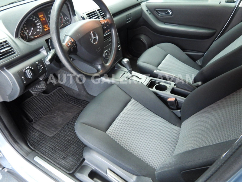 Mercedes-Benz A 150 — photo 11