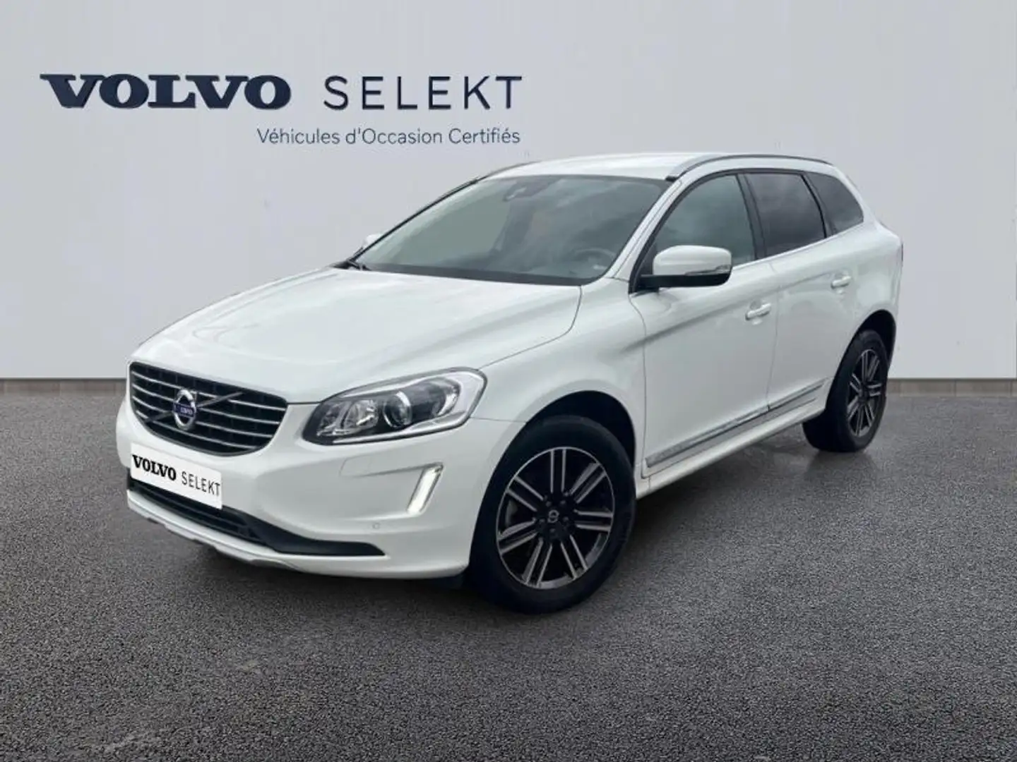 Volvo XC60 D4 190ch Summum Geartronic Blanc - 1