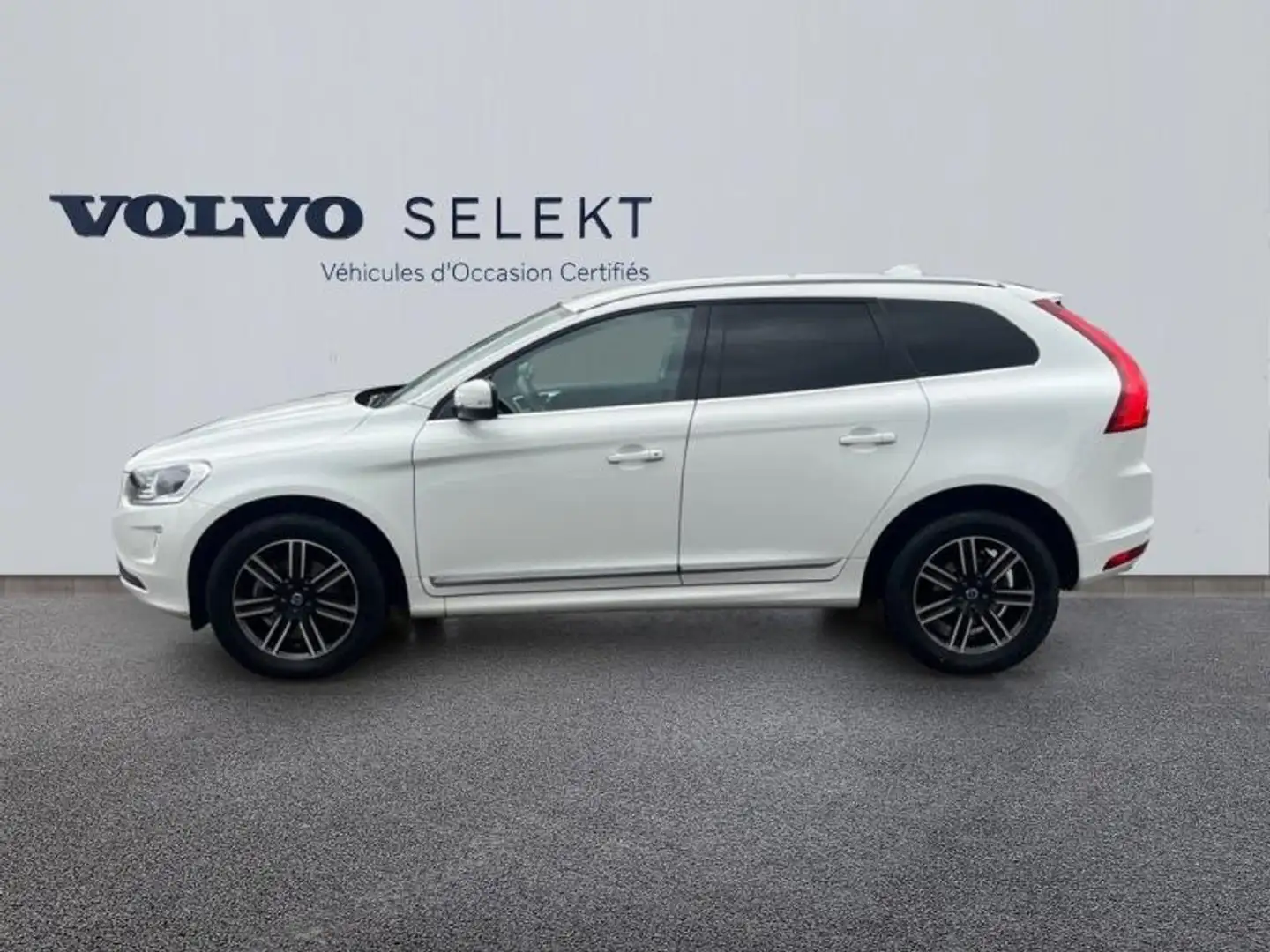 Volvo XC60 D4 190ch Summum Geartronic Blanc - 2