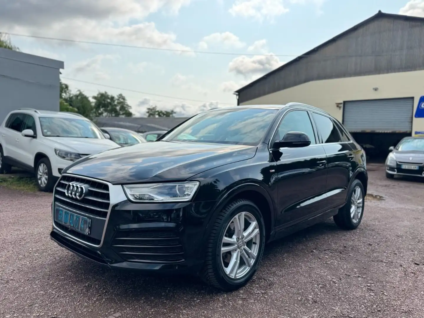 Audi Q3 2.0 tdi 150ch S Line S tronic Zwart - 2