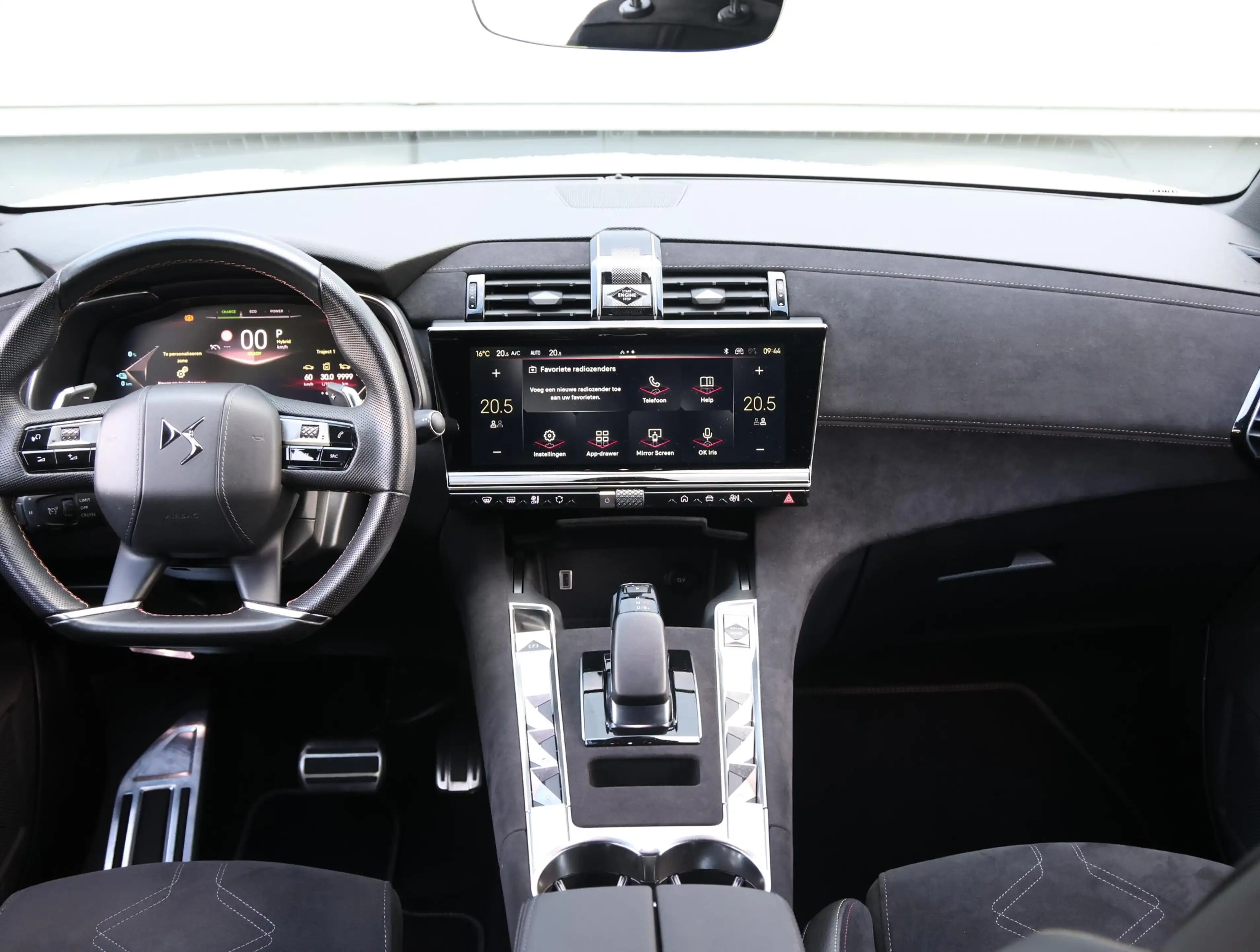 DS Automobiles DS 7 E-Tense 225 Performance Line+ | Apple Carplay / An — photo 15