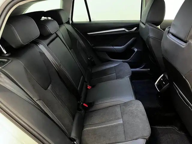 Skoda Octavia view 11