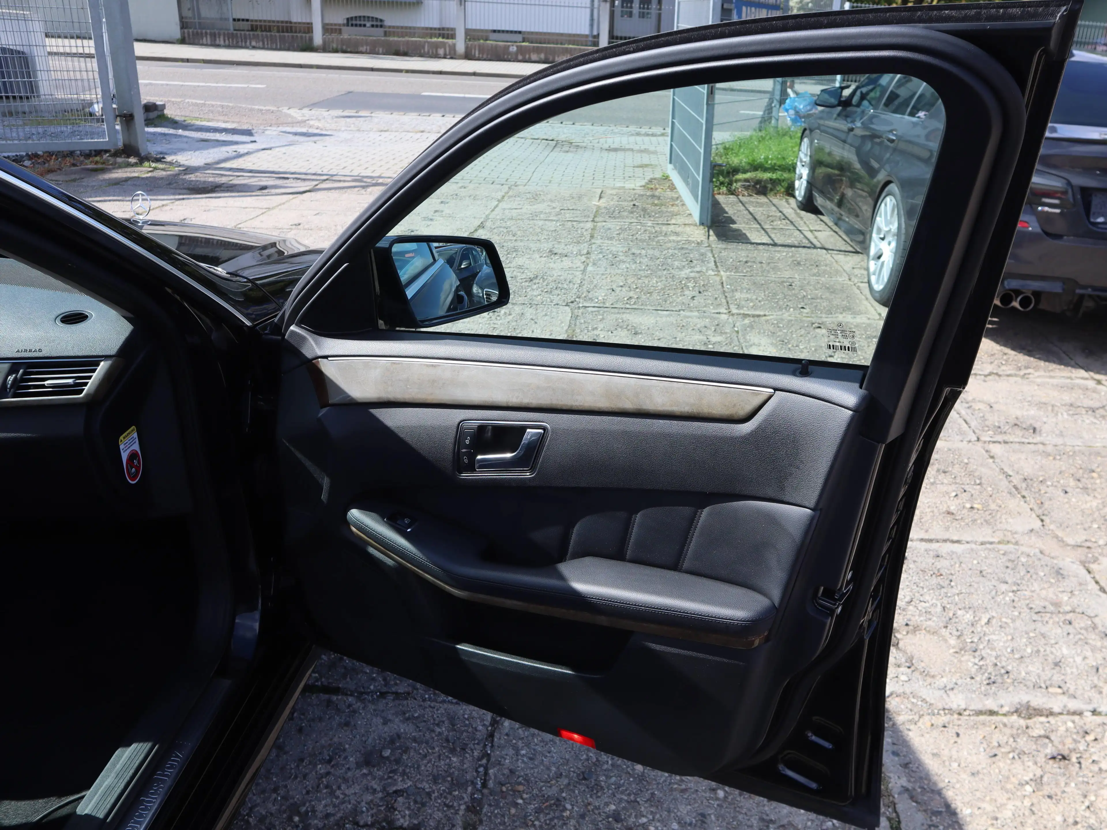 Mercedes-Benz E 200 E 200 CDI BlueEfficiency (212.205) — photo 12