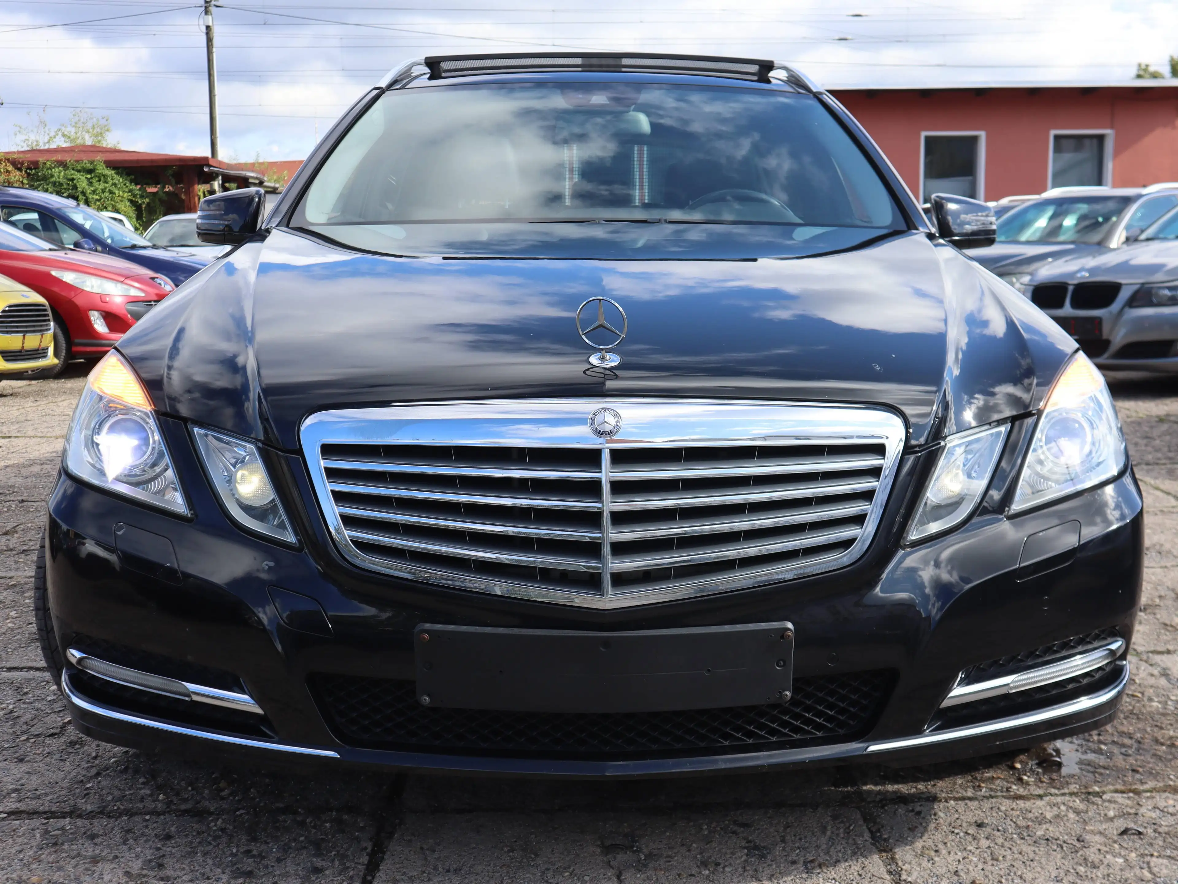 Mercedes-Benz E 200 E 200 CDI BlueEfficiency (212.205) — photo 2