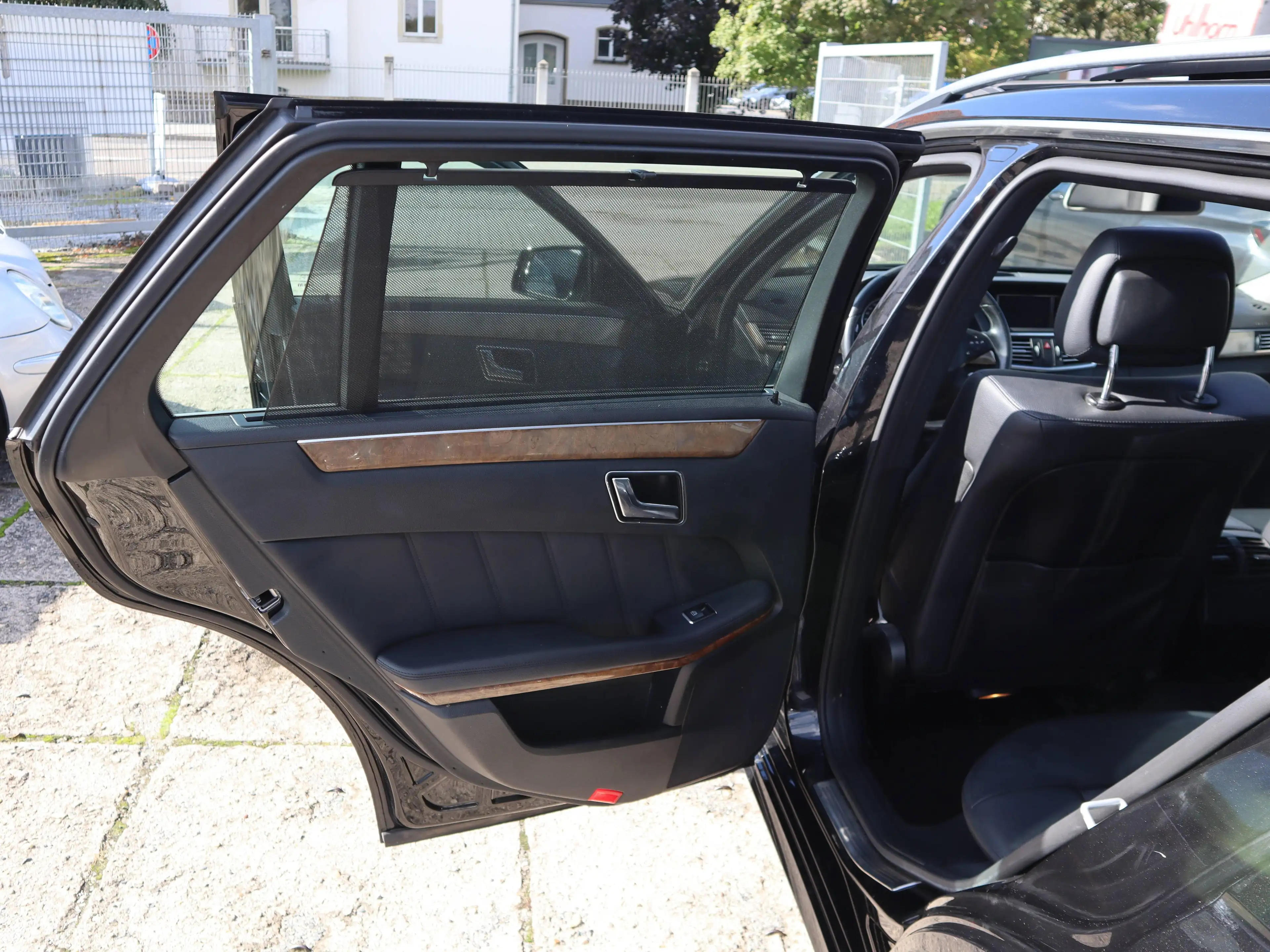 Mercedes-Benz E 200 E 200 CDI BlueEfficiency (212.205) — photo 11