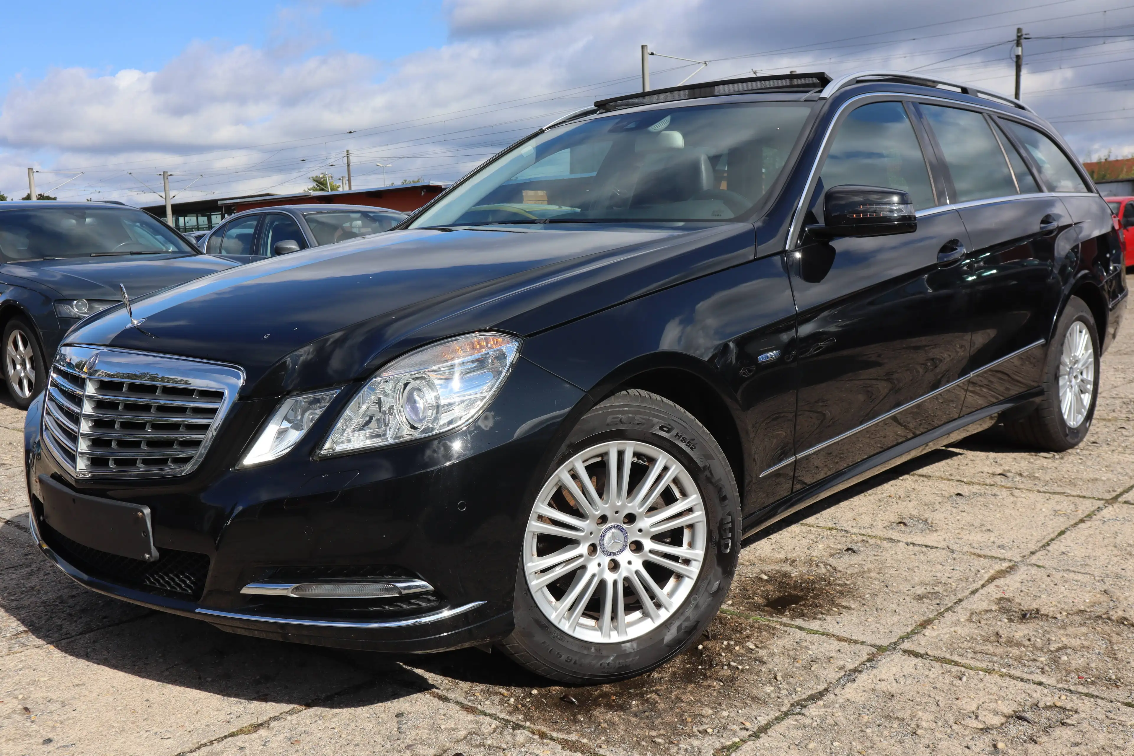 Mercedes-Benz E 200 E 200 CDI BlueEfficiency (212.205)
