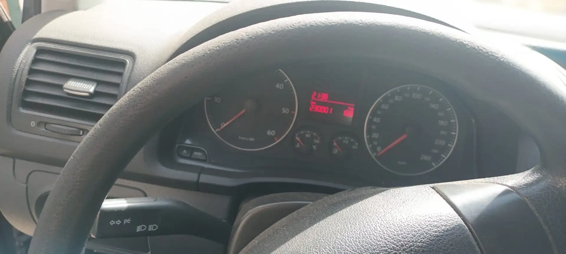 Volkswagen Golf - 2